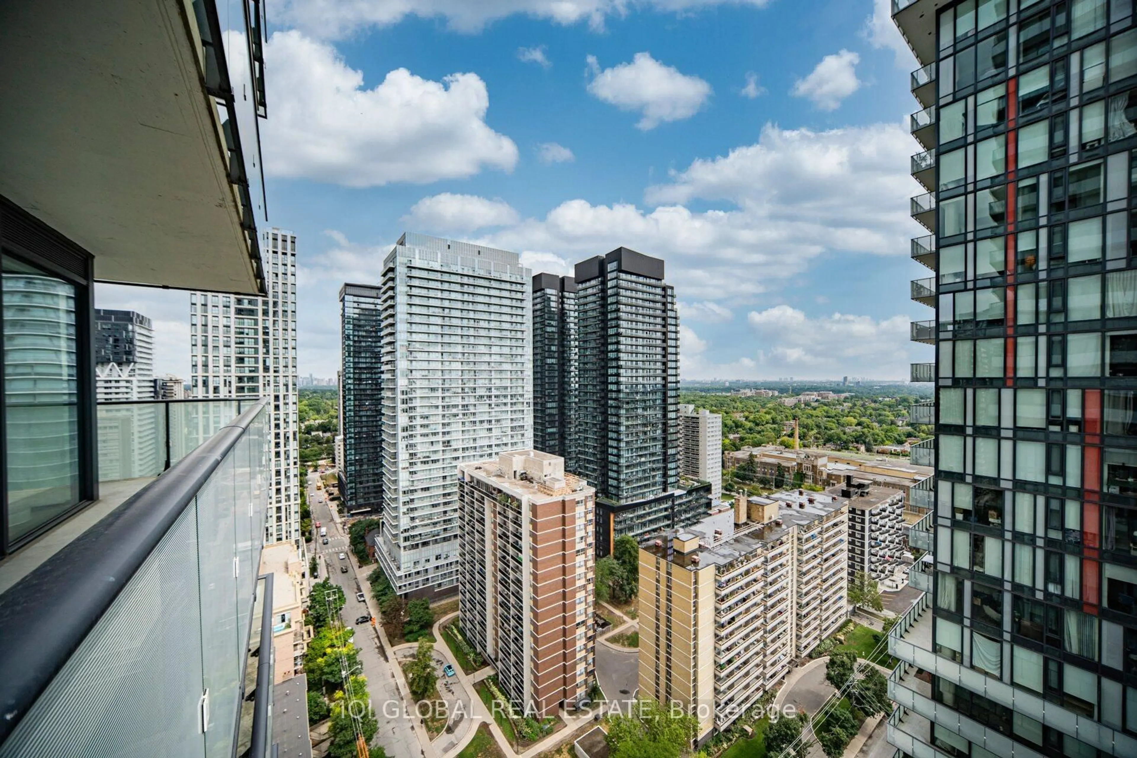A pic from outside/outdoor area/front of a property/back of a property/a pic from drone, city buildings view from balcony for 161 Roehampton Ave #2505, Toronto Ontario M4P 0C8