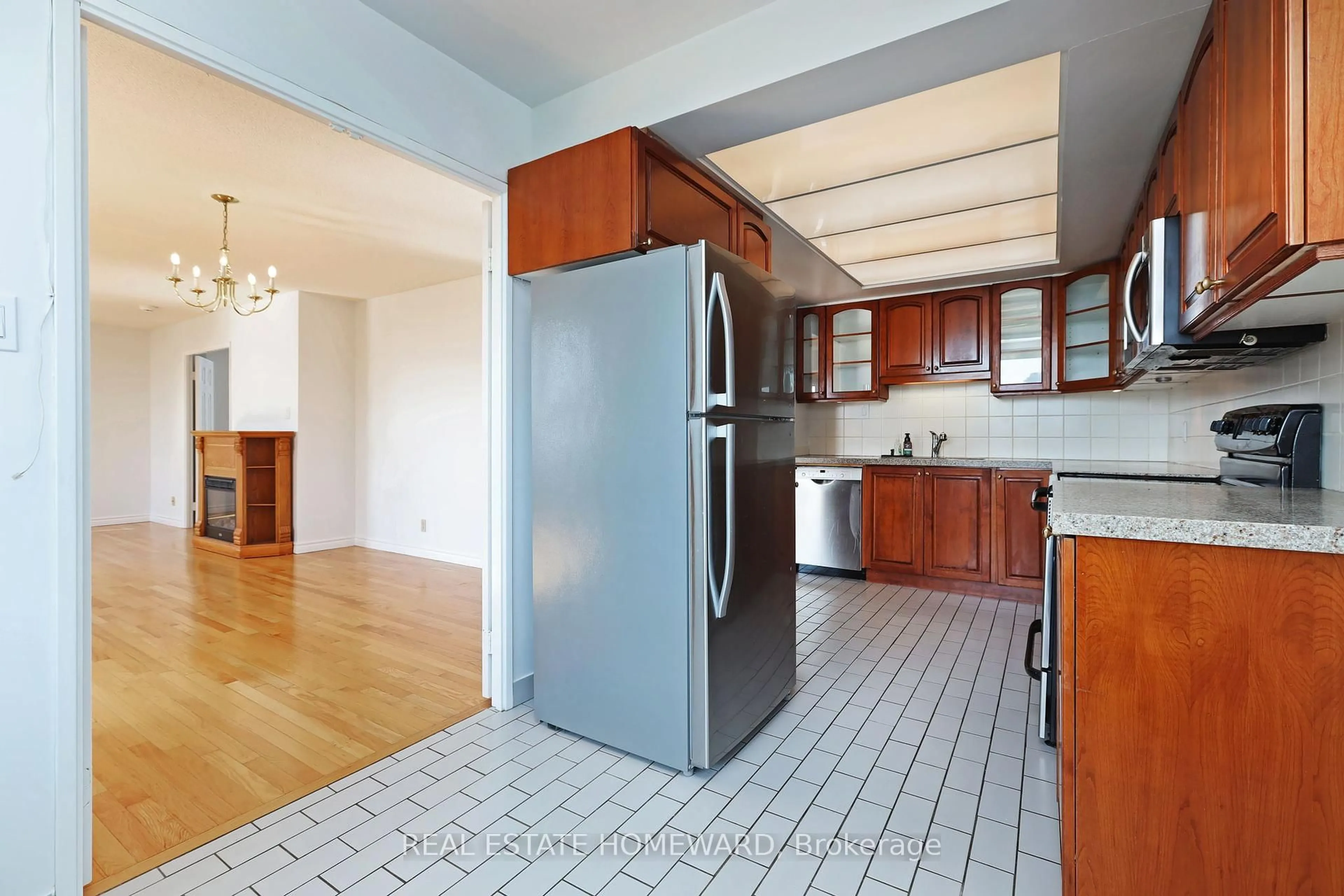 Unknown for 215 Wynford Dr #801, Toronto Ontario M3C 3P5