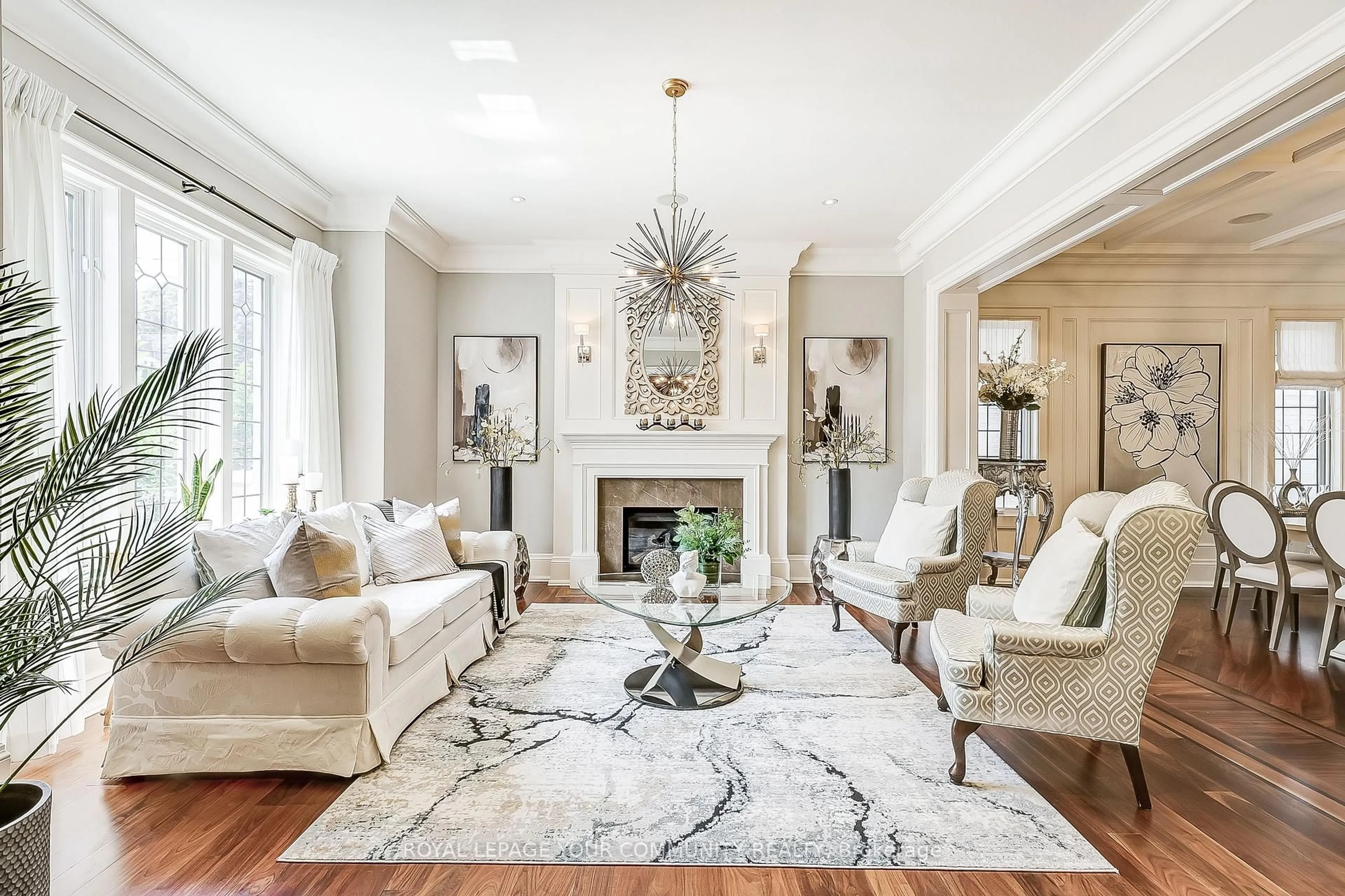 Living room with furniture, unknown for 222 St Leonards Ave, Toronto Ontario M4N 1K7