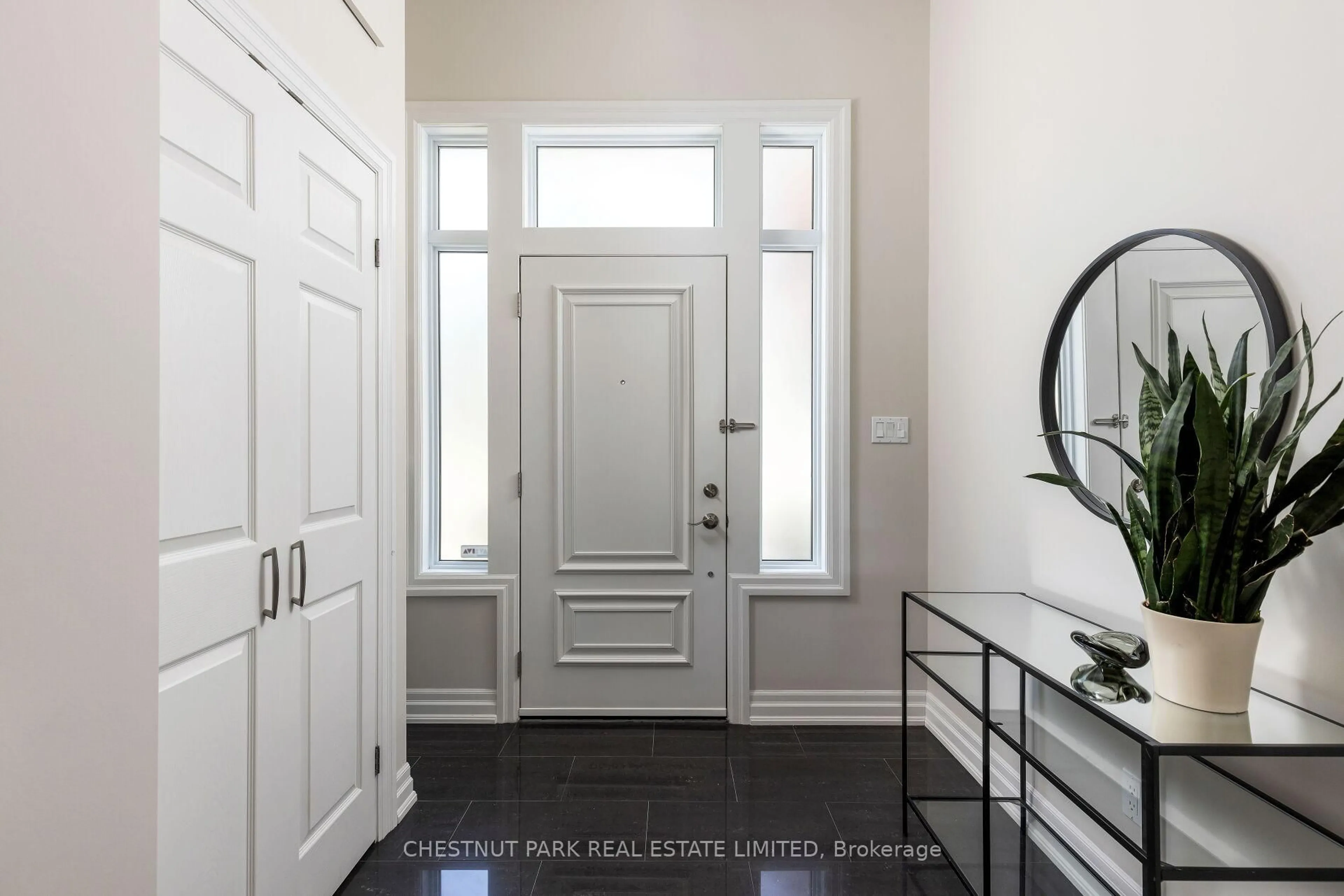 Indoor entryway for 75 Paperbirch Dr, Toronto Ontario M3C 2E6