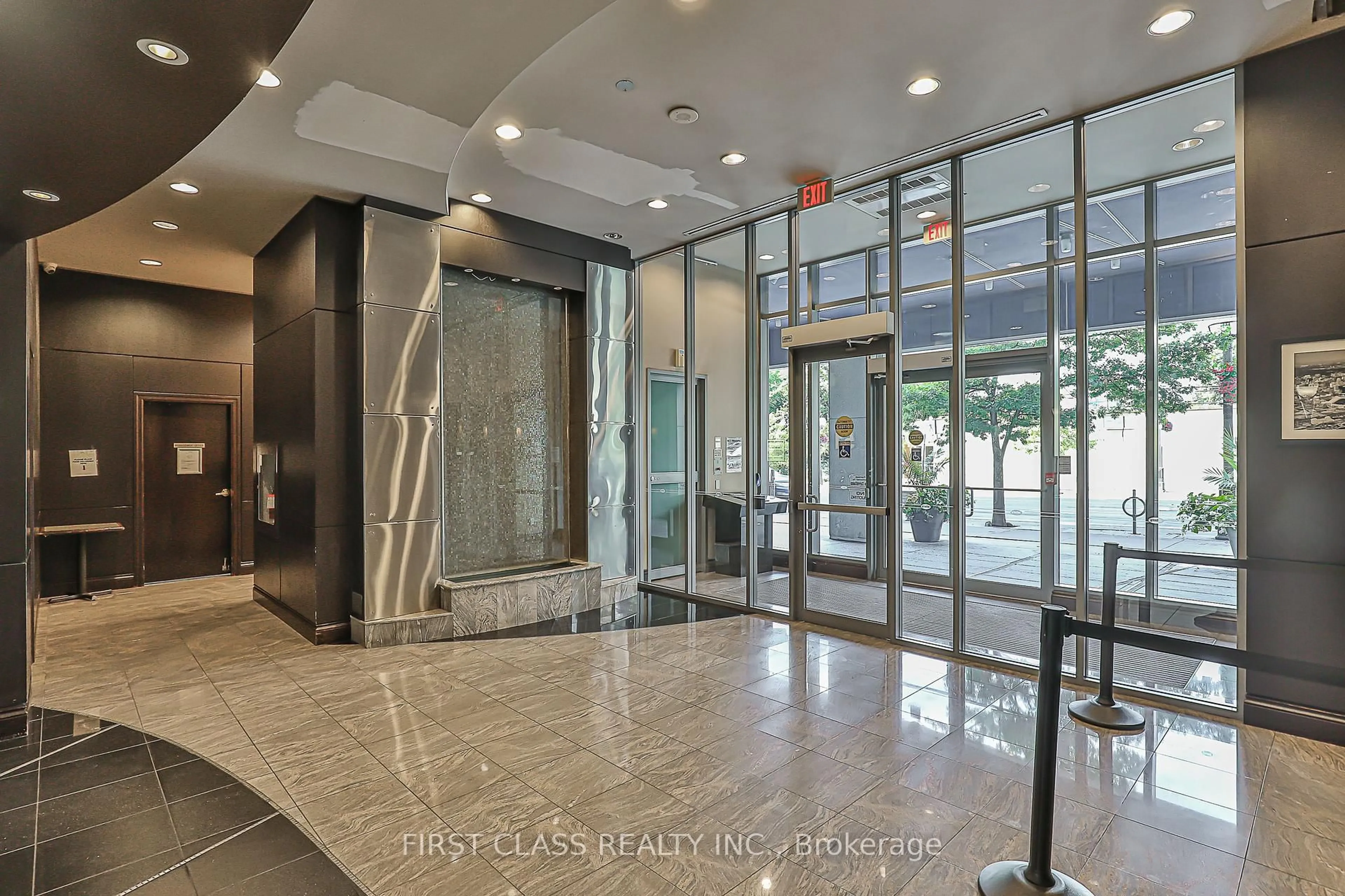 Indoor foyer for 51 Lower Simcoe St #1202, Toronto Ontario M5J 3A2