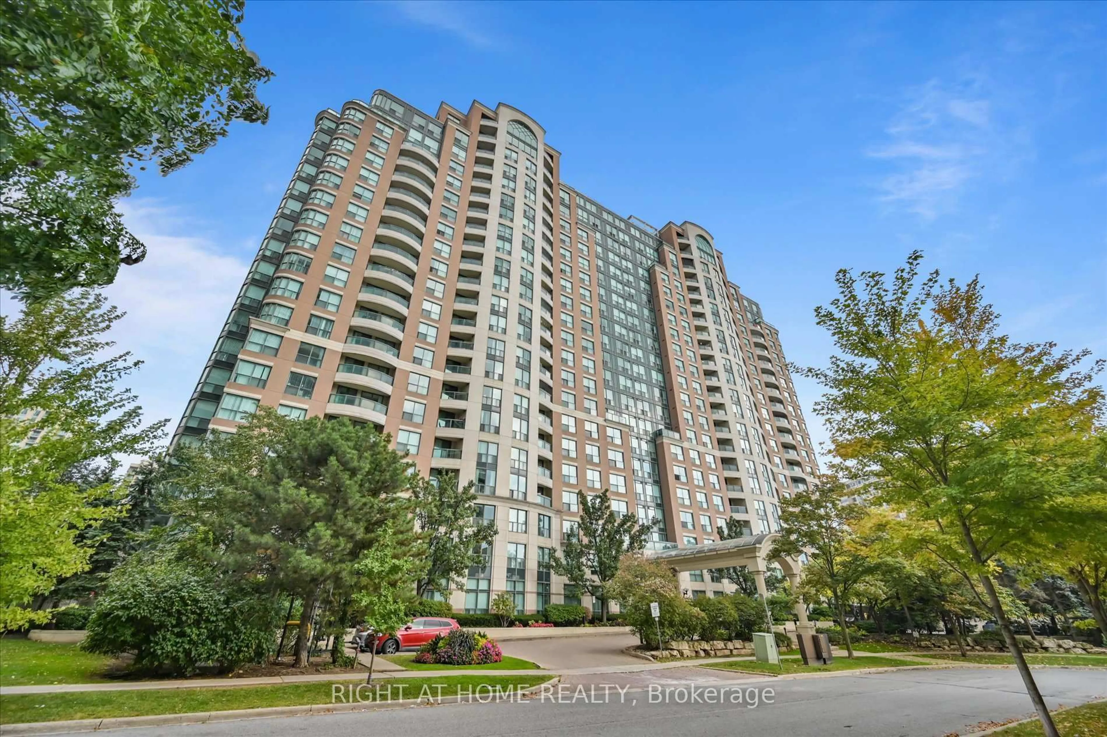 A pic from outside/outdoor area/front of a property/back of a property/a pic from drone, unknown for 23 Lorraine Dr #1118, Toronto Ontario M2N 6Z6