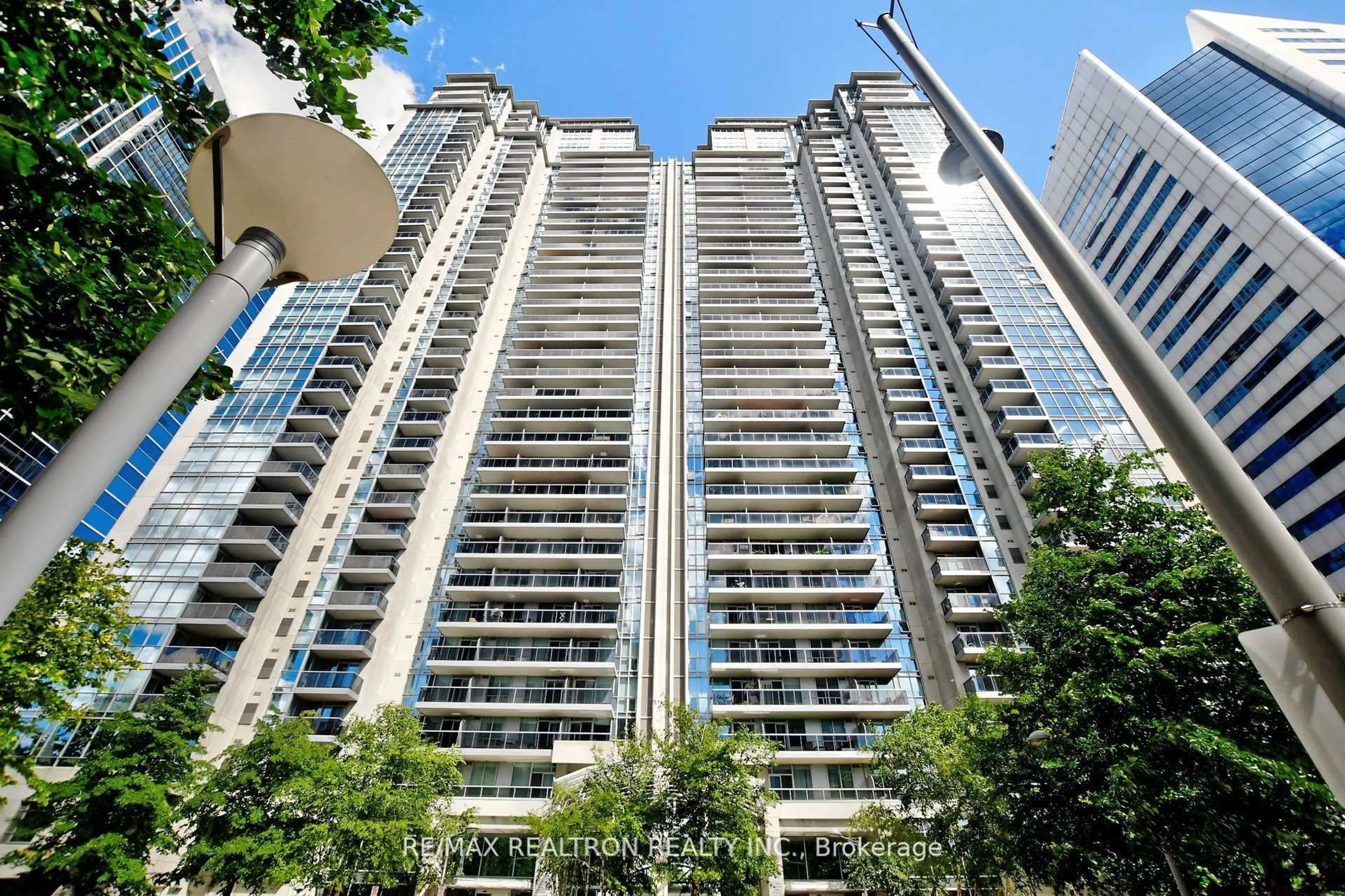 A pic from outside/outdoor area/front of a property/back of a property/a pic from drone, city buildings view from balcony for 4978 Yonge St #1608, Toronto Ontario M2N 7G8