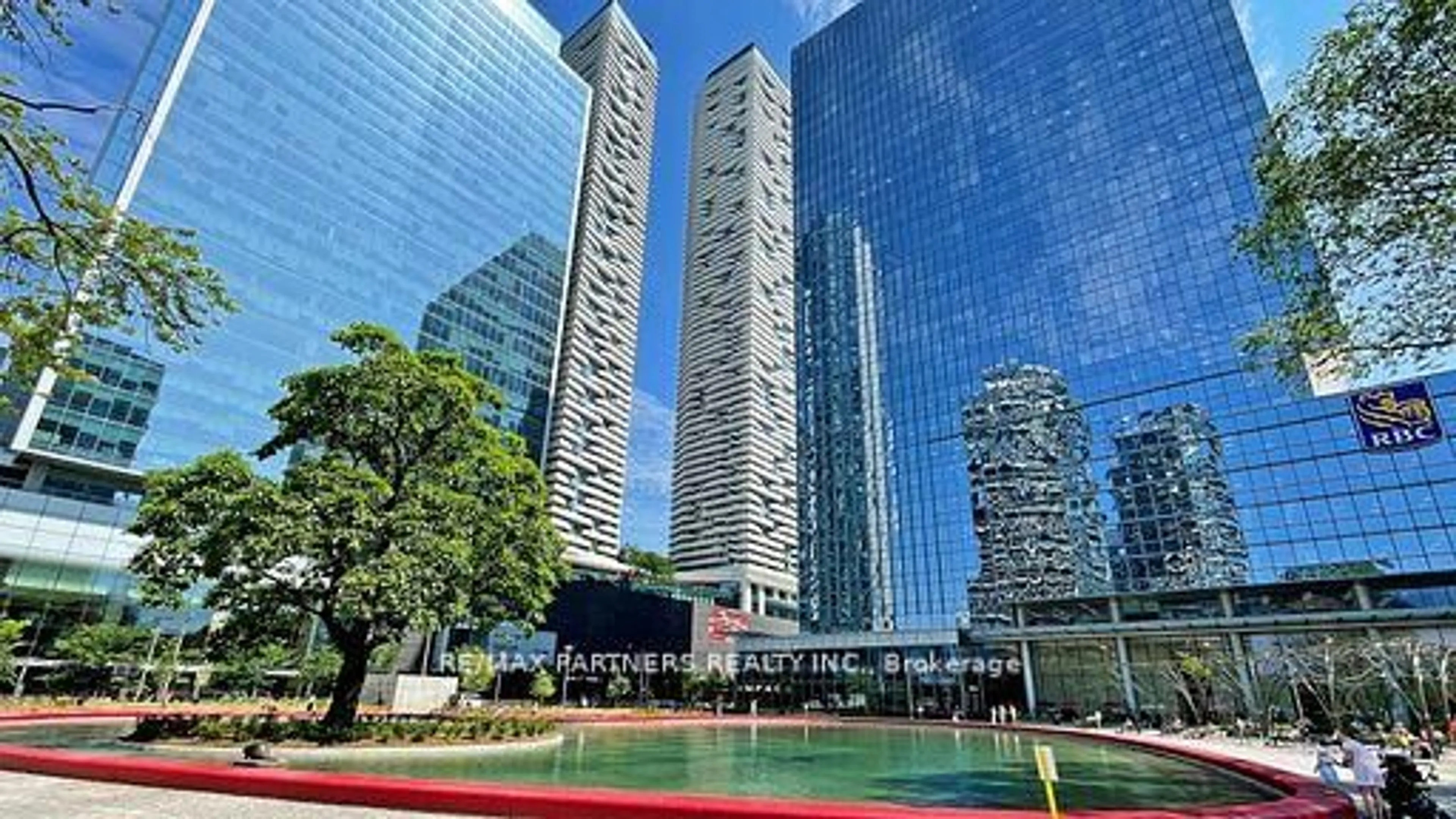 Pool for 100 Harbour St #6805, Toronto Ontario M5J 2T5