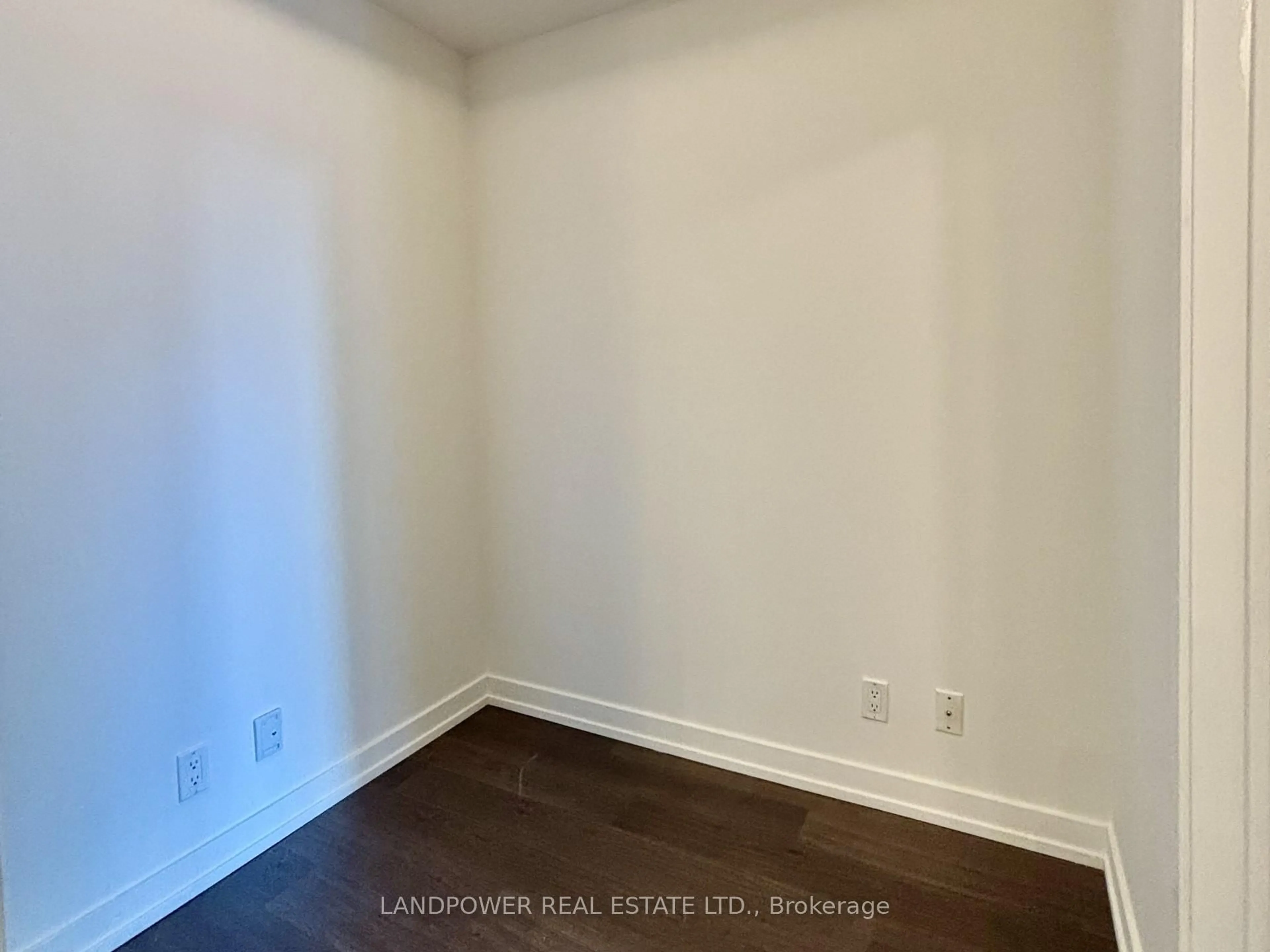 A pic of a room for 89 Dunfield Ave #1704, Toronto Ontario M4S 0A4
