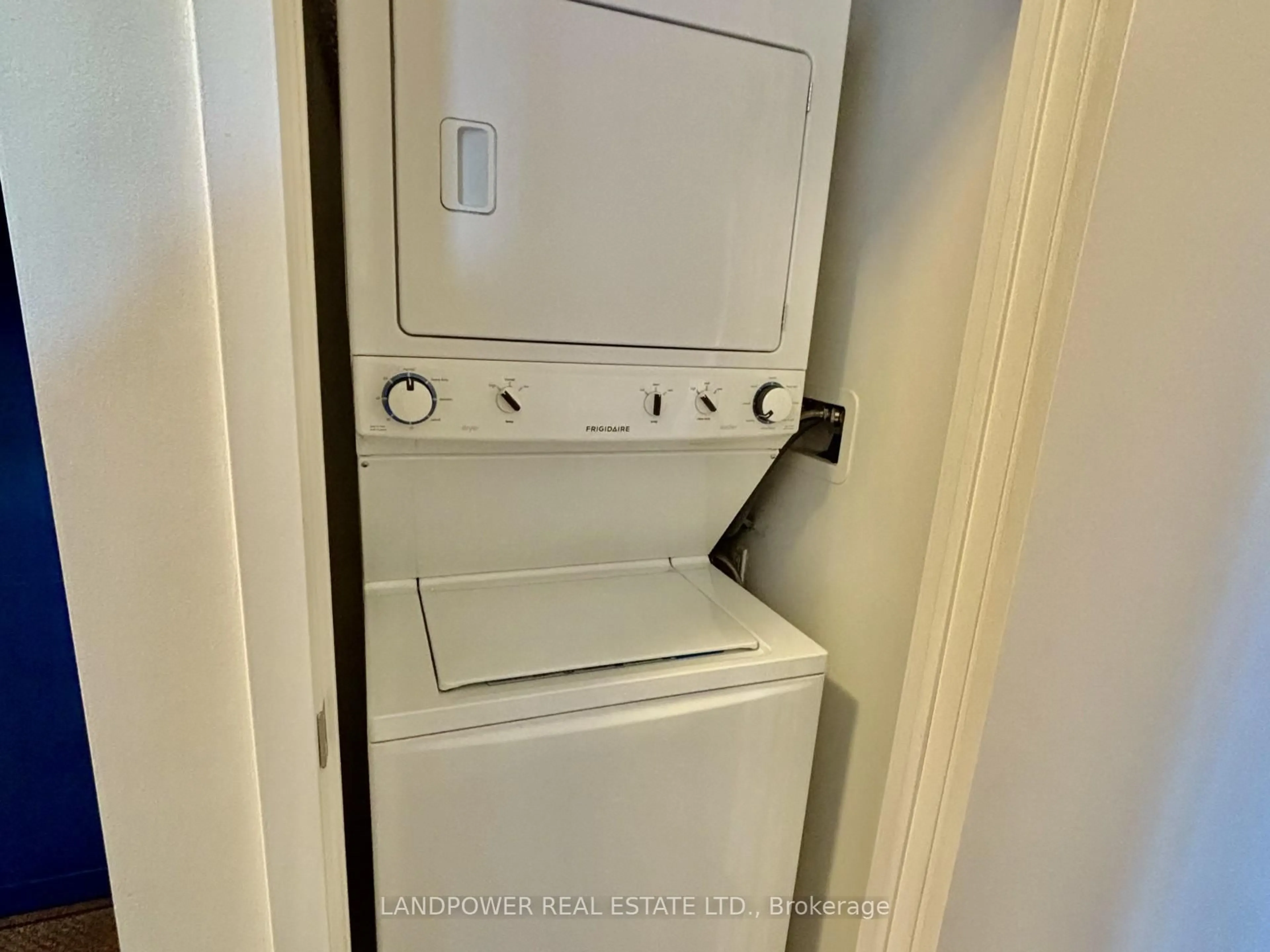 Laundry room for 89 Dunfield Ave #1704, Toronto Ontario M4S 0A4