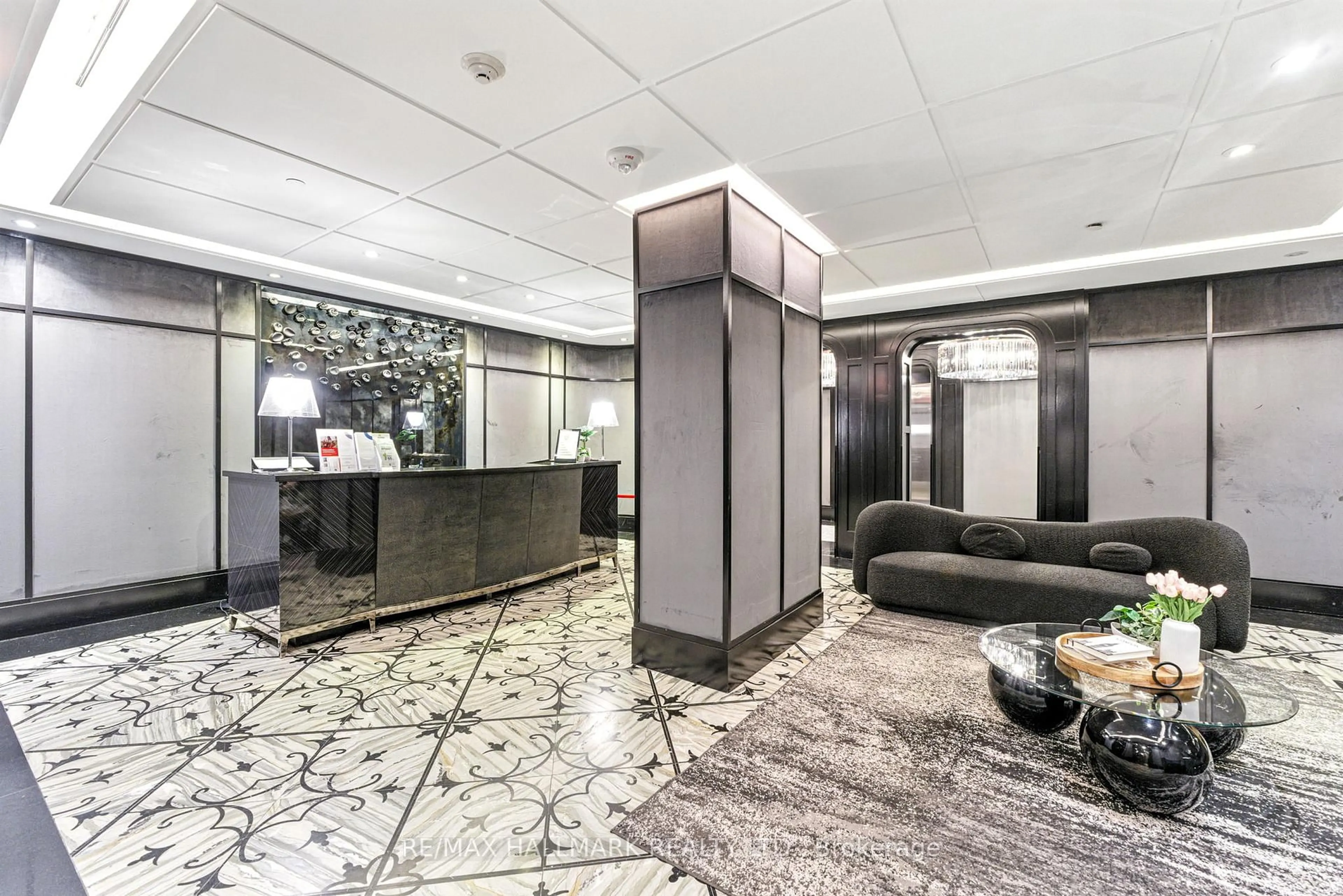 Lobby for 88 Blue Jays Way #1113, Toronto Ontario M5V 0L7