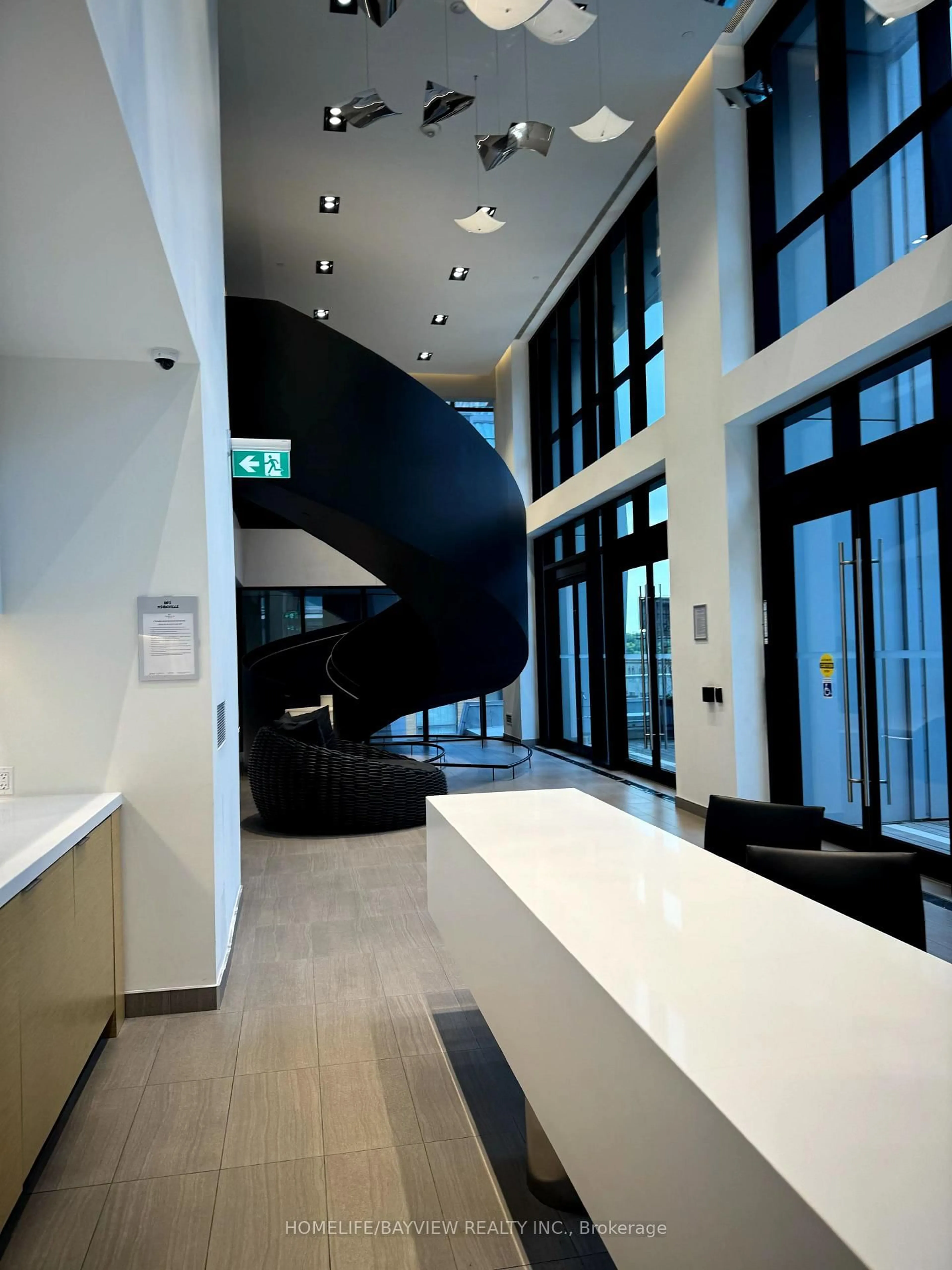 Lobby for 1 Yorkville Ave #3304, Toronto Ontario M4W 0B1