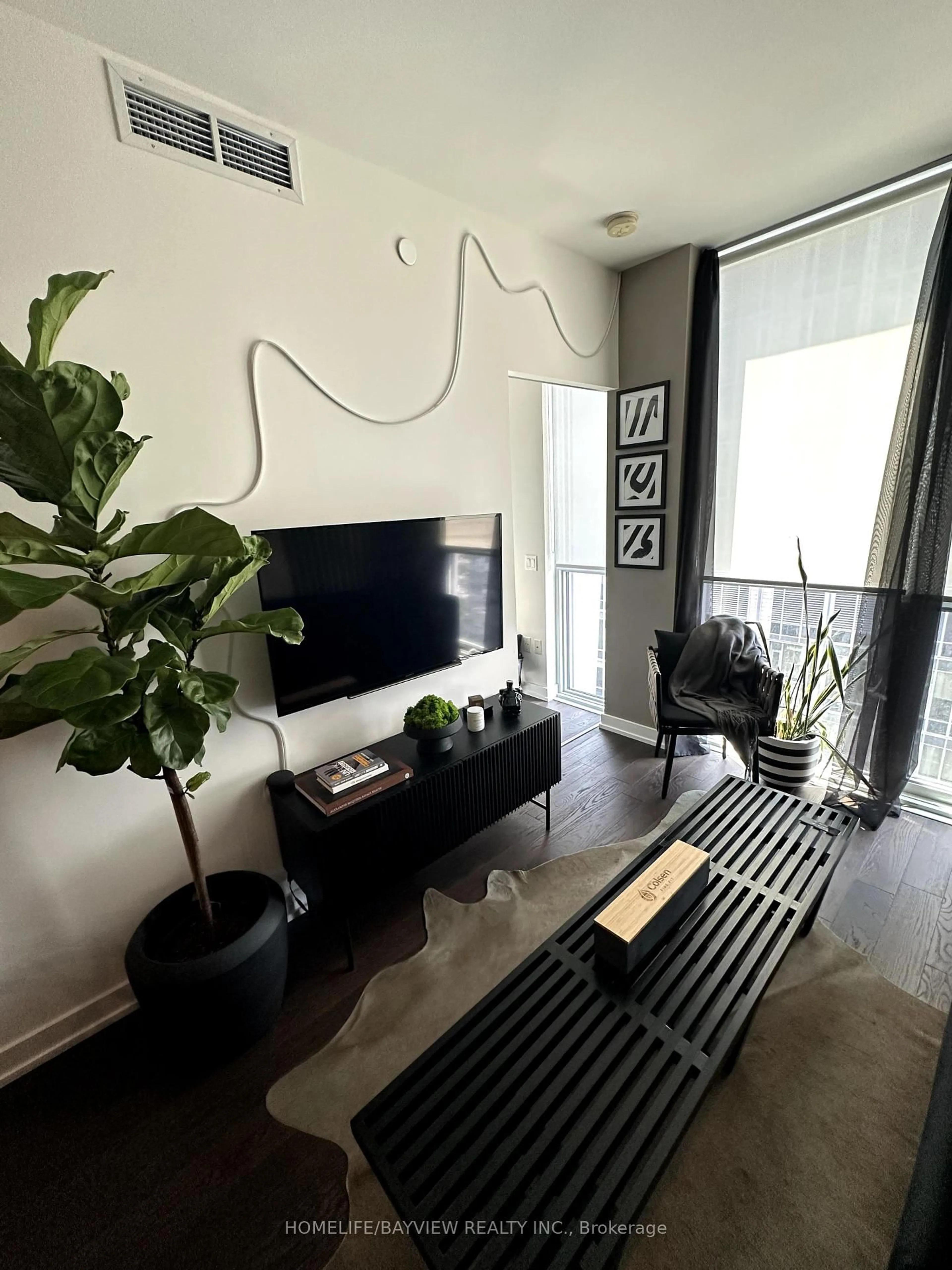 Living room with furniture, unknown for 1 Yorkville Ave #3304, Toronto Ontario M4W 0B1