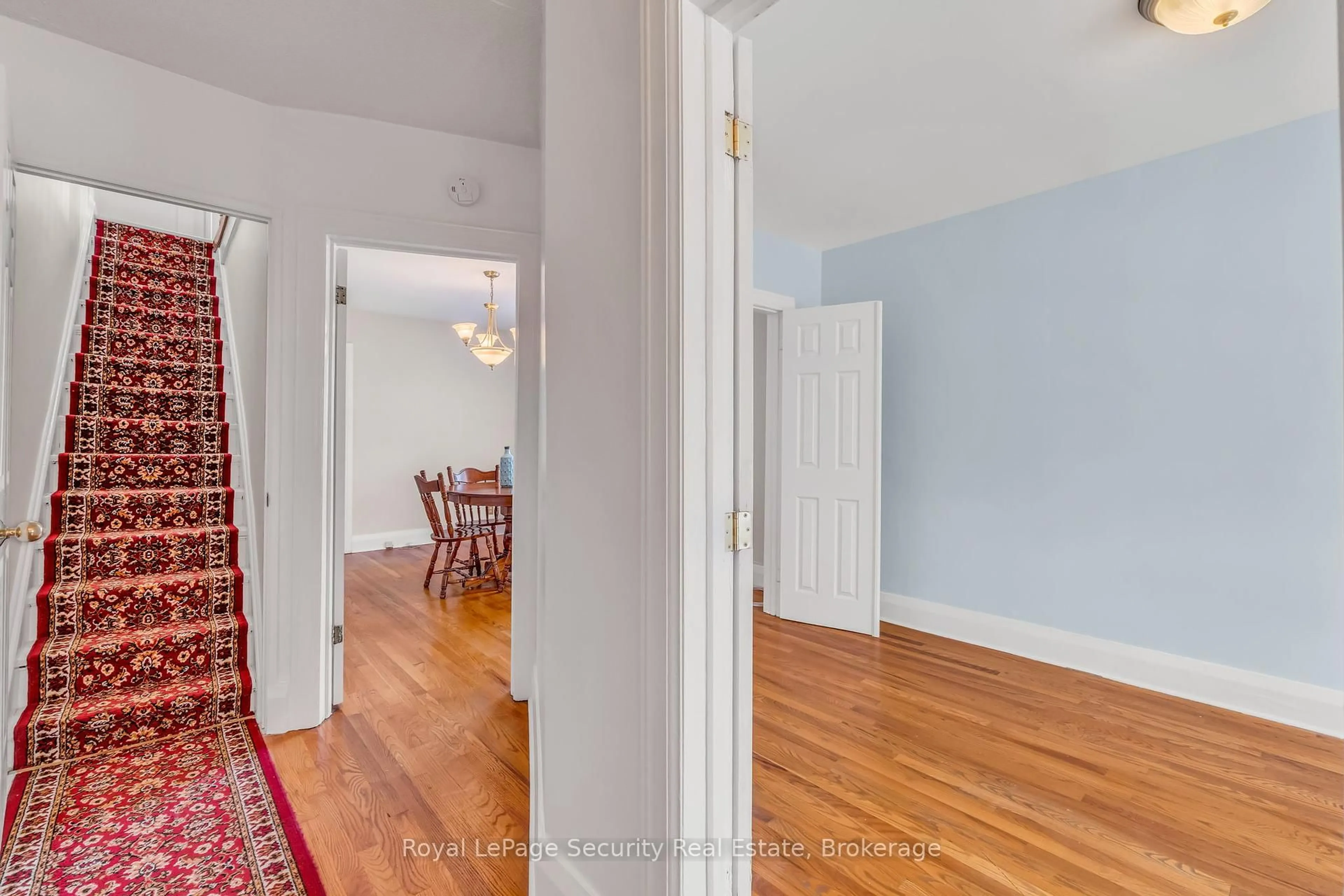 Unknown for 427 Glenholme Ave, Toronto Ontario M6E 3E9