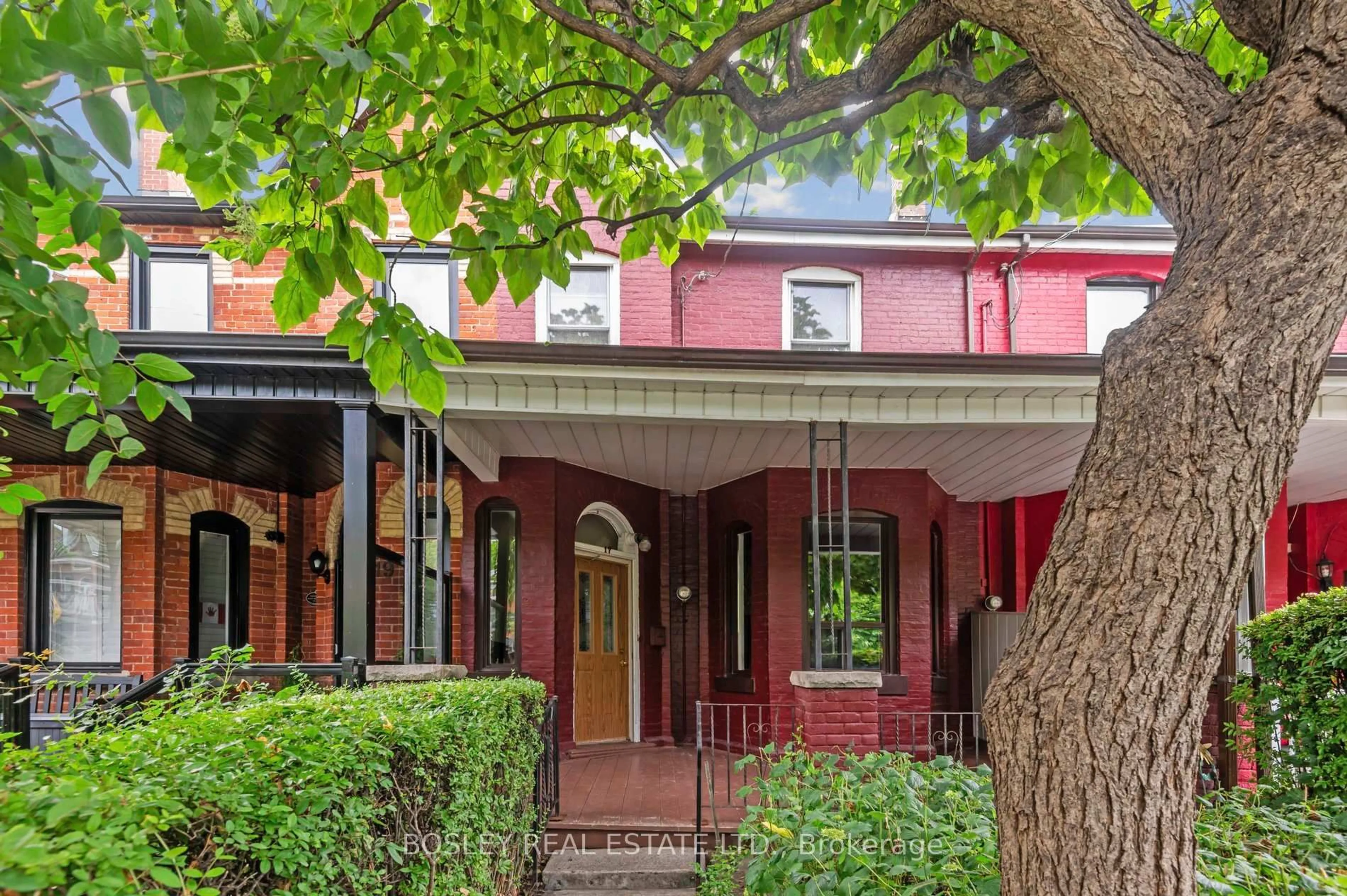 Unknown for 17 Beaconsfield Ave, Toronto Ontario M6J 3J1