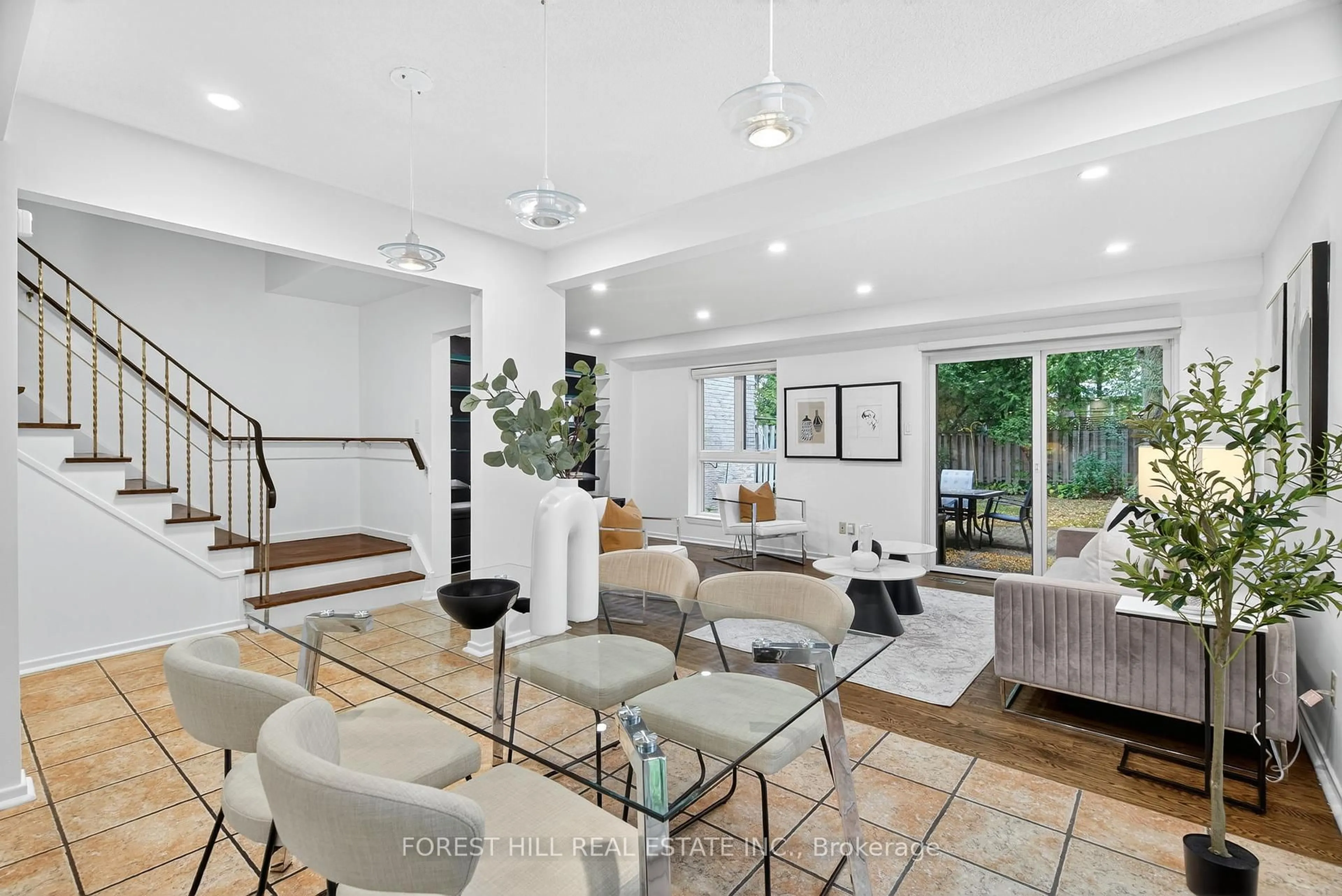 Living room with furniture, ceramic/tile floor for 19 Snowshoe Mill Way #187, Toronto Ontario M2L 1T4