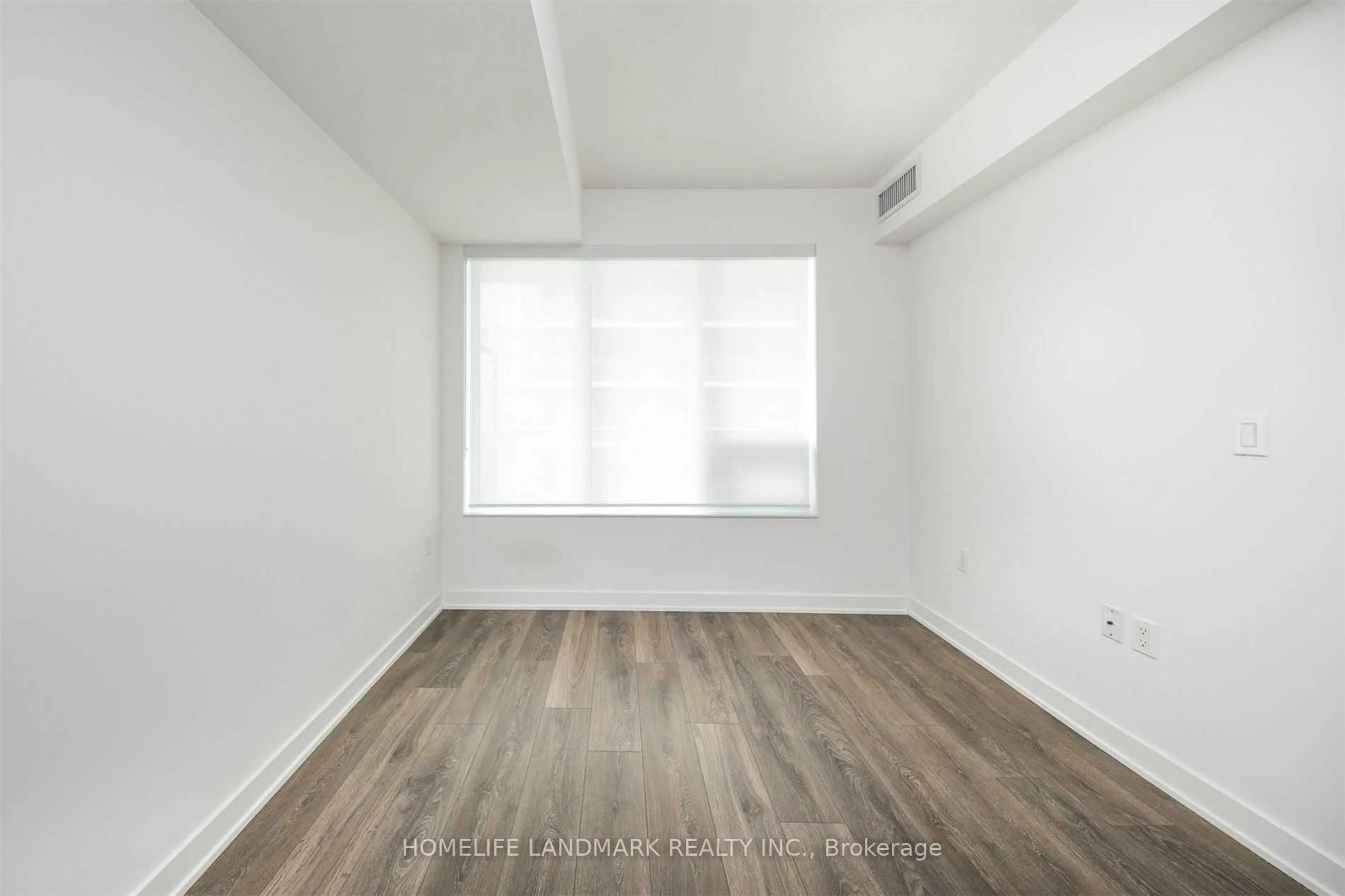A pic of a room for 99 Broadway Ave #1612, Toronto Ontario M4P 0E3