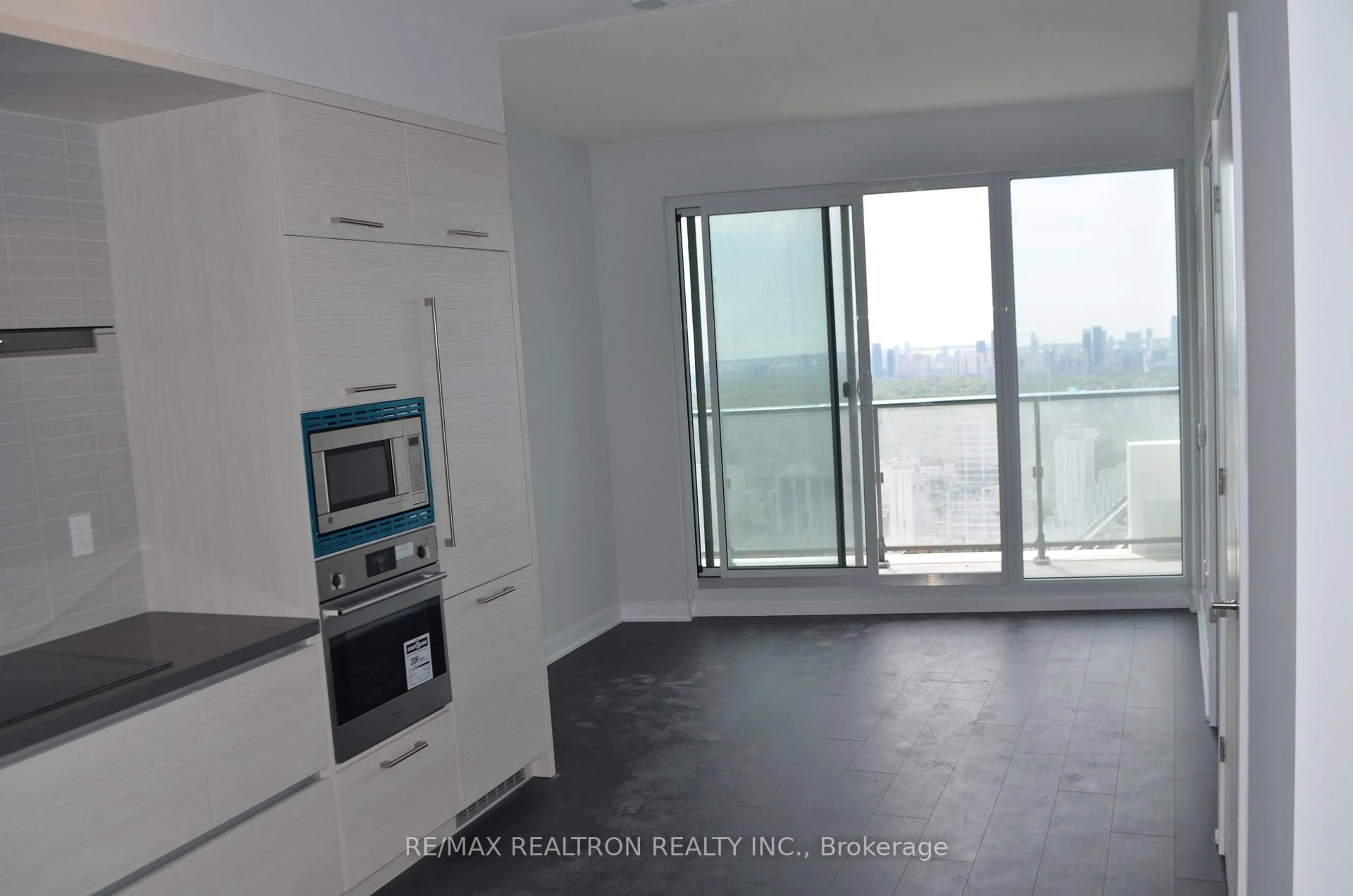 Standard kitchen, unknown for 2221 Yonge St #5404, Toronto Ontario M4S 0B8