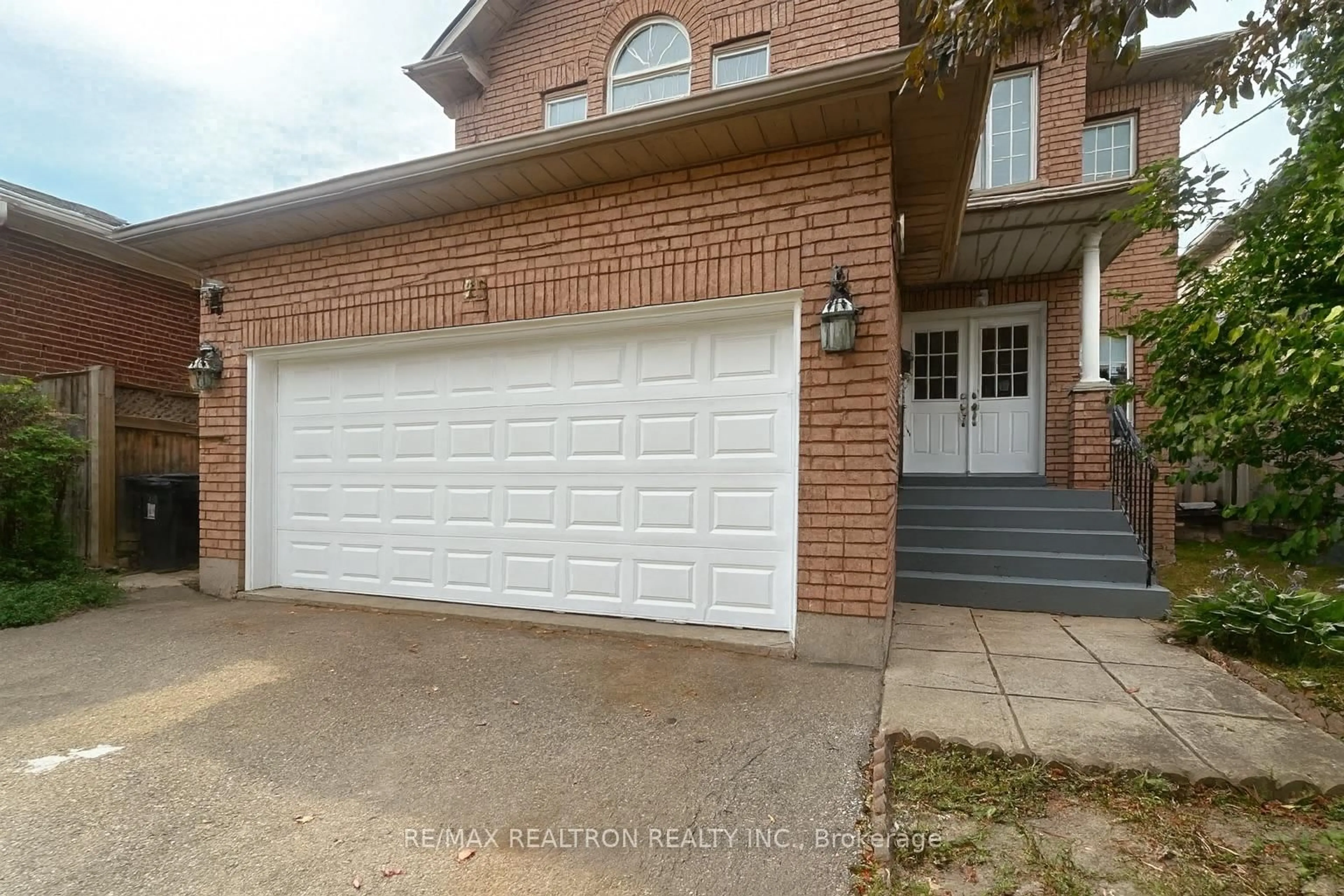 Home with brick exterior material, street for 25 Model Ave, Toronto Ontario M3H 1V9