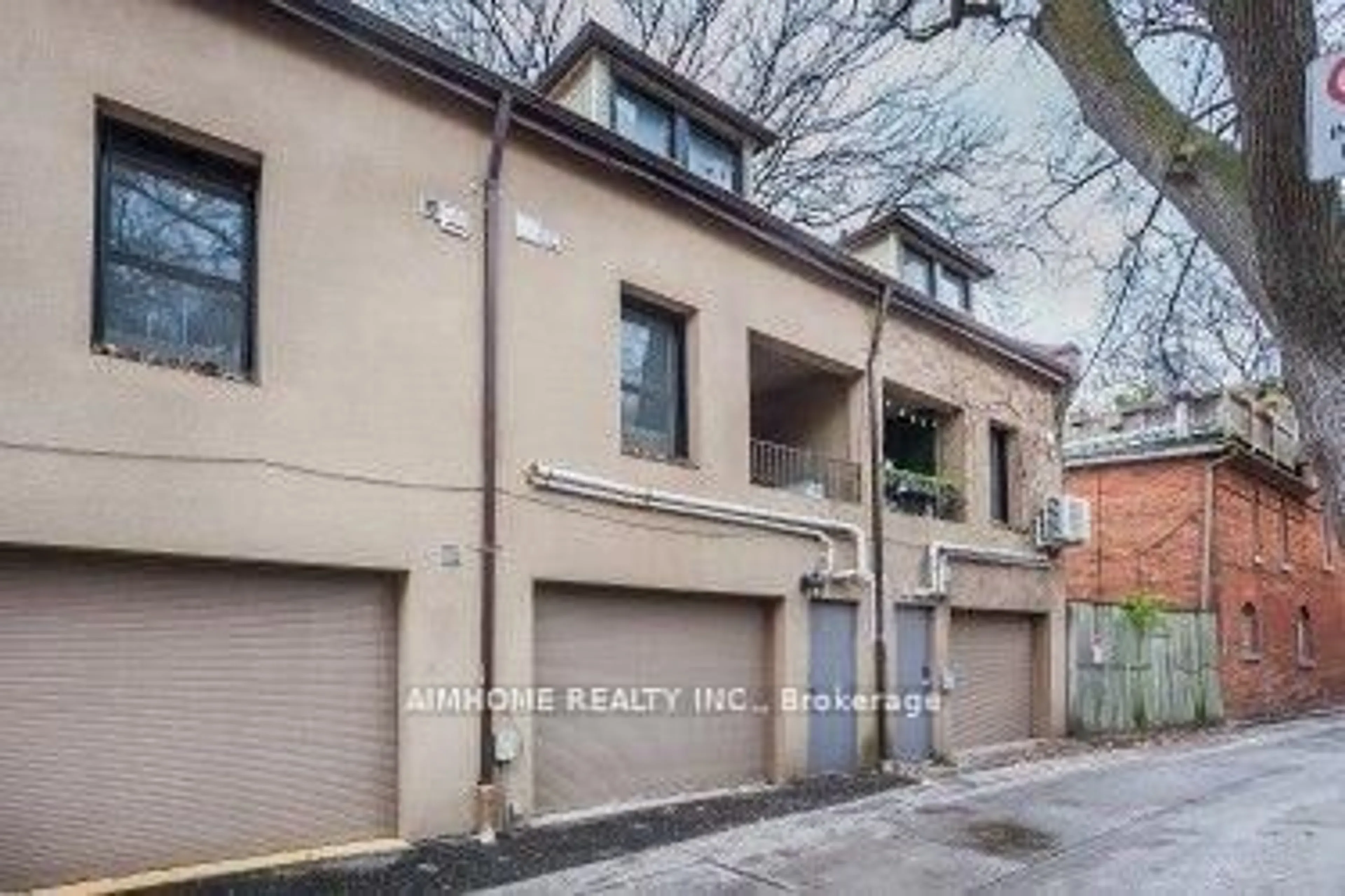Unknown for 360 R Dundas St #Th#2, Toronto Ontario M5A 2A3