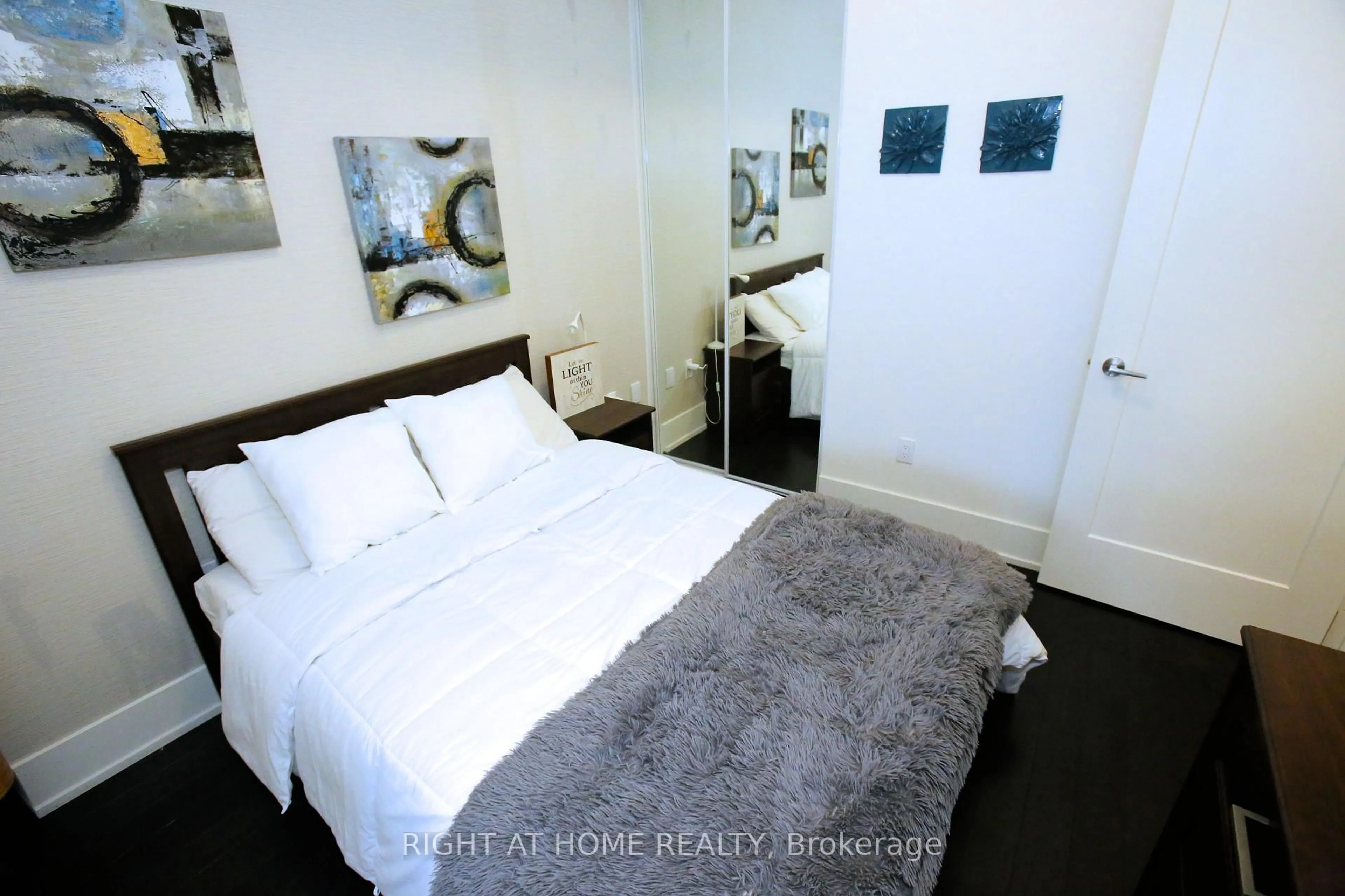 Bedroom with bed, unknown for 330 Richmond St #210, Toronto Ontario M5V 1X2