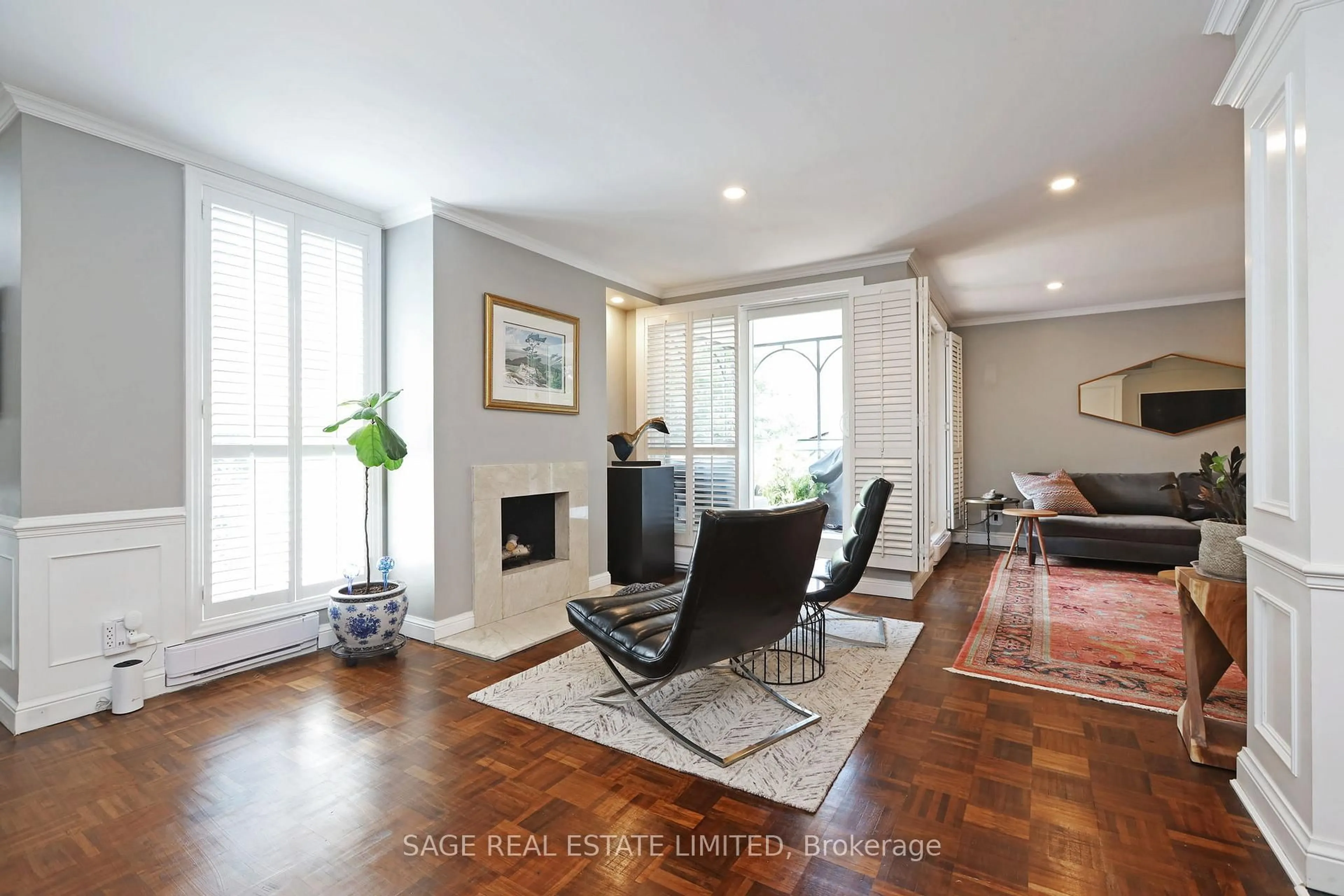 Living room with furniture, unknown for 105 Heath St #9, Toronto Ontario M4V 1T5