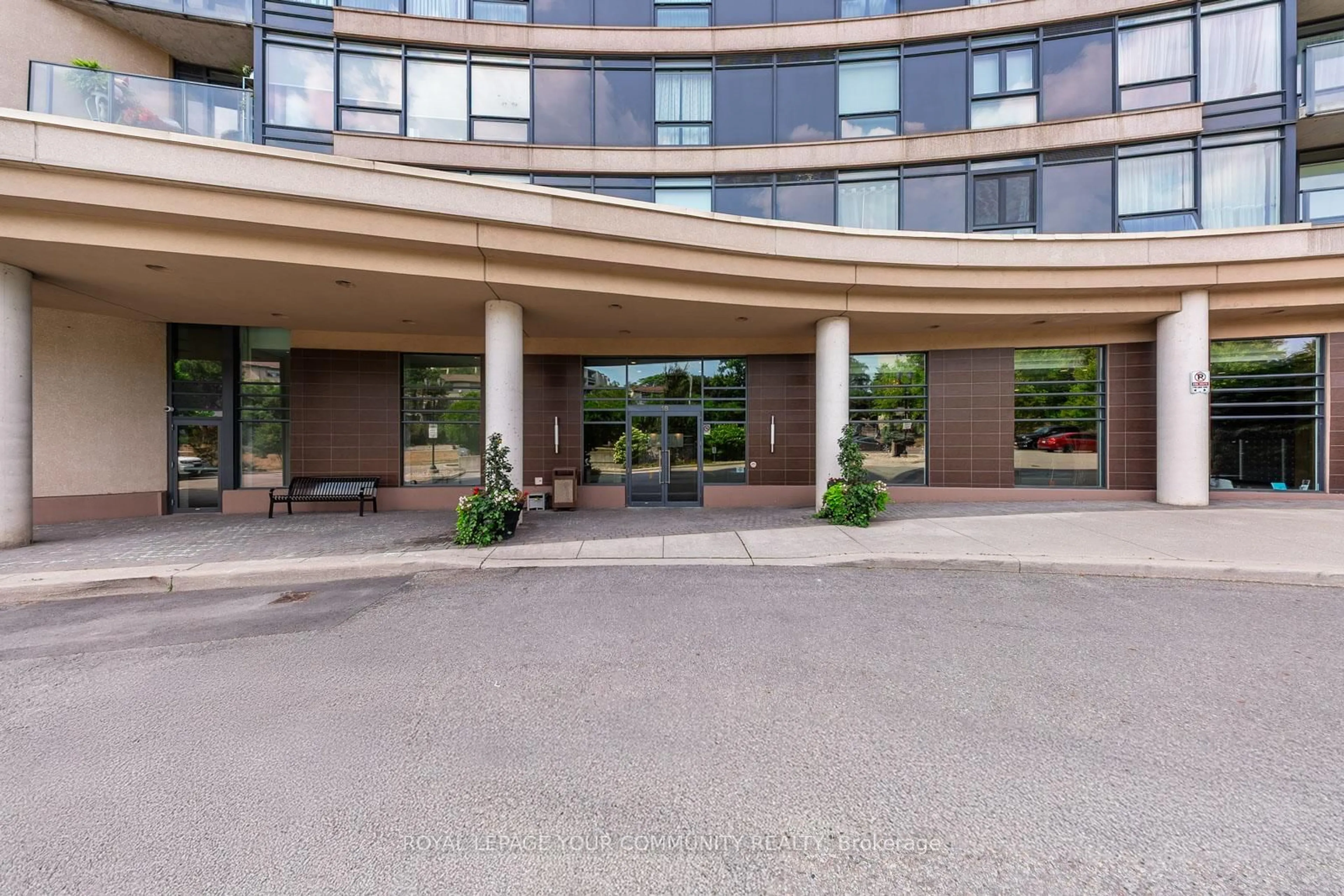 Unknown for 18 Valley Woods Rd #716, Toronto Ontario M3A 0A1