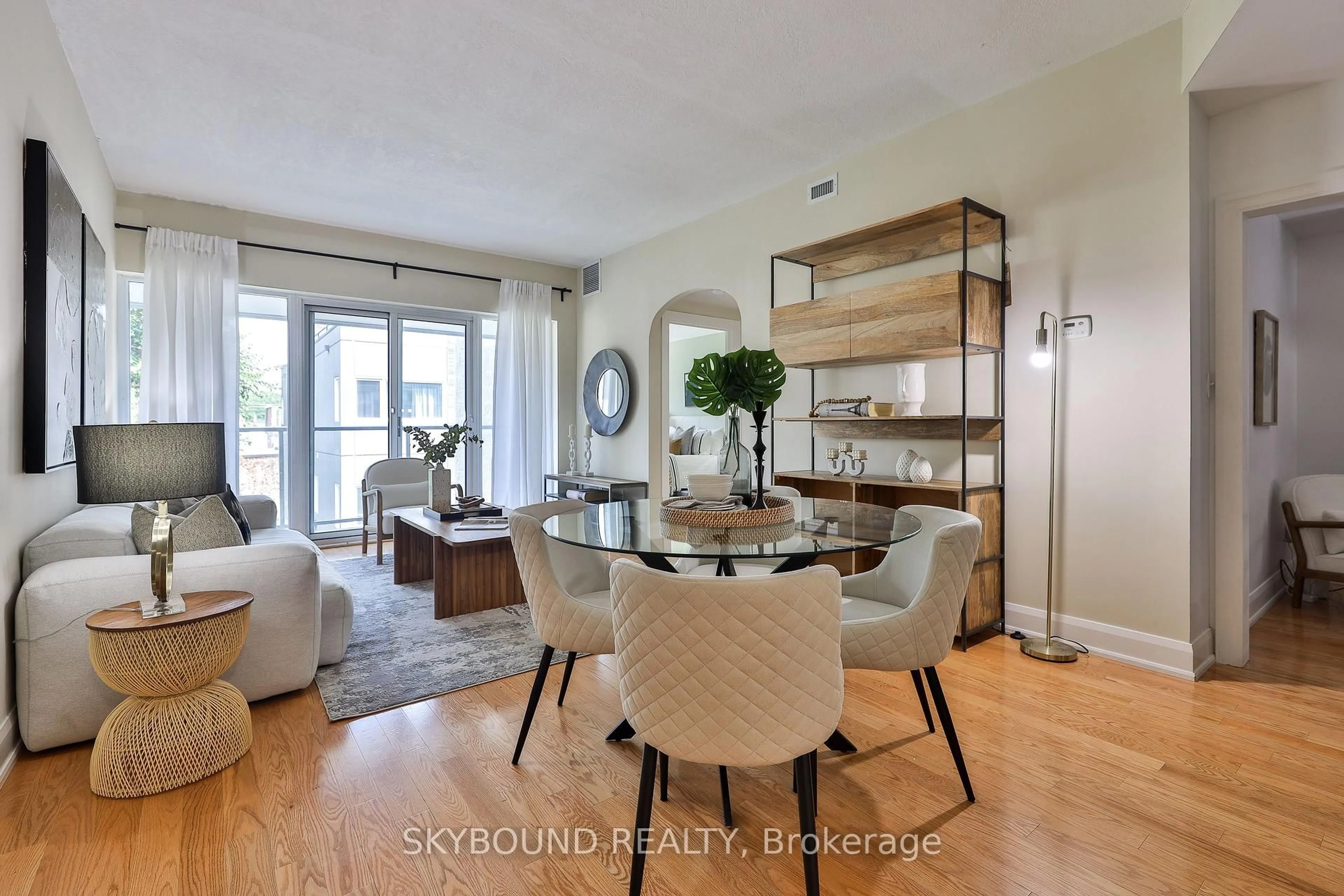 Unknown for 1636 Dundas St #5, Toronto Ontario M6K 1V1