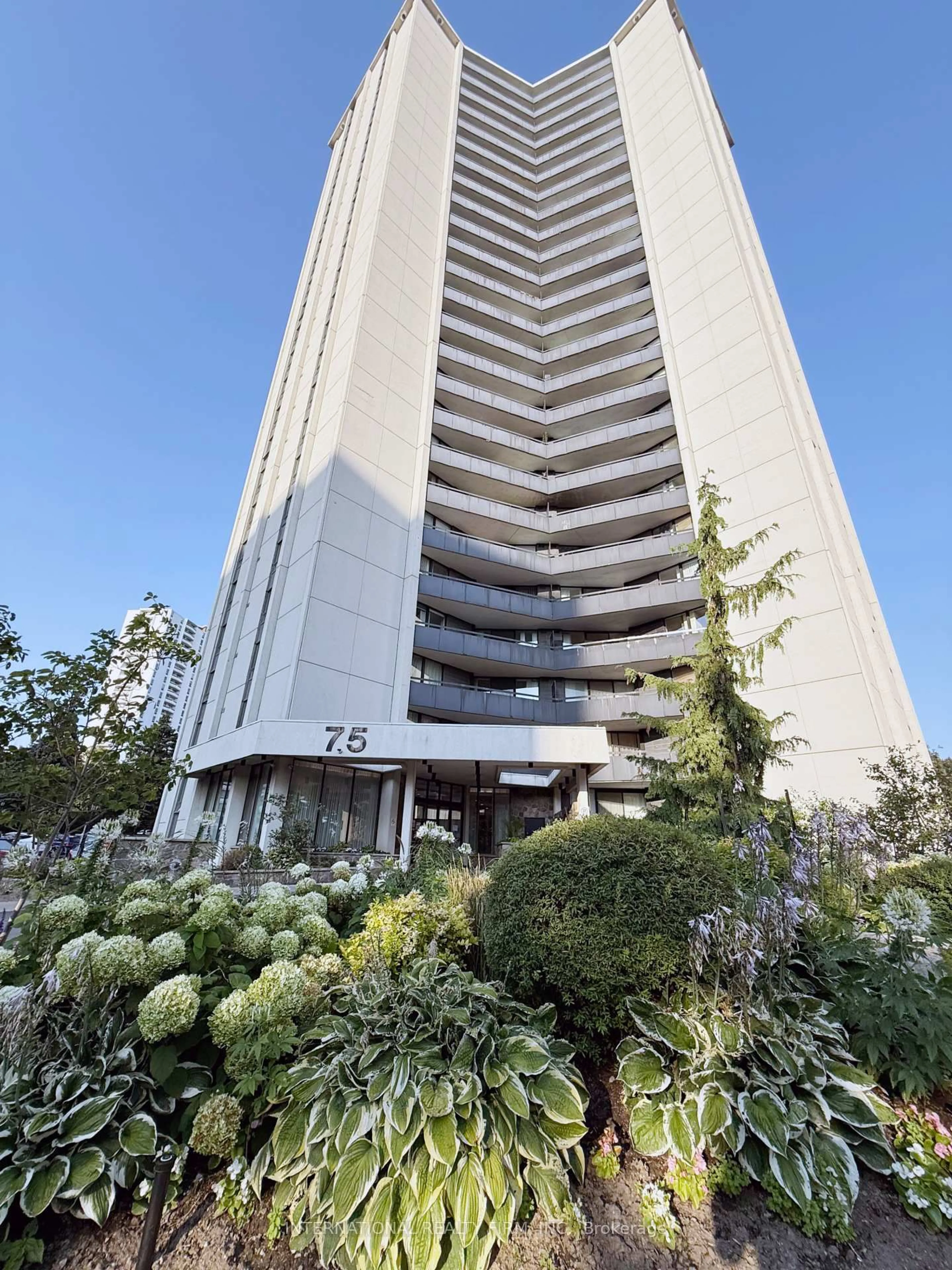 Unknown for 75 Graydon Hall Dr #PH03, Toronto Ontario M3A 3M5