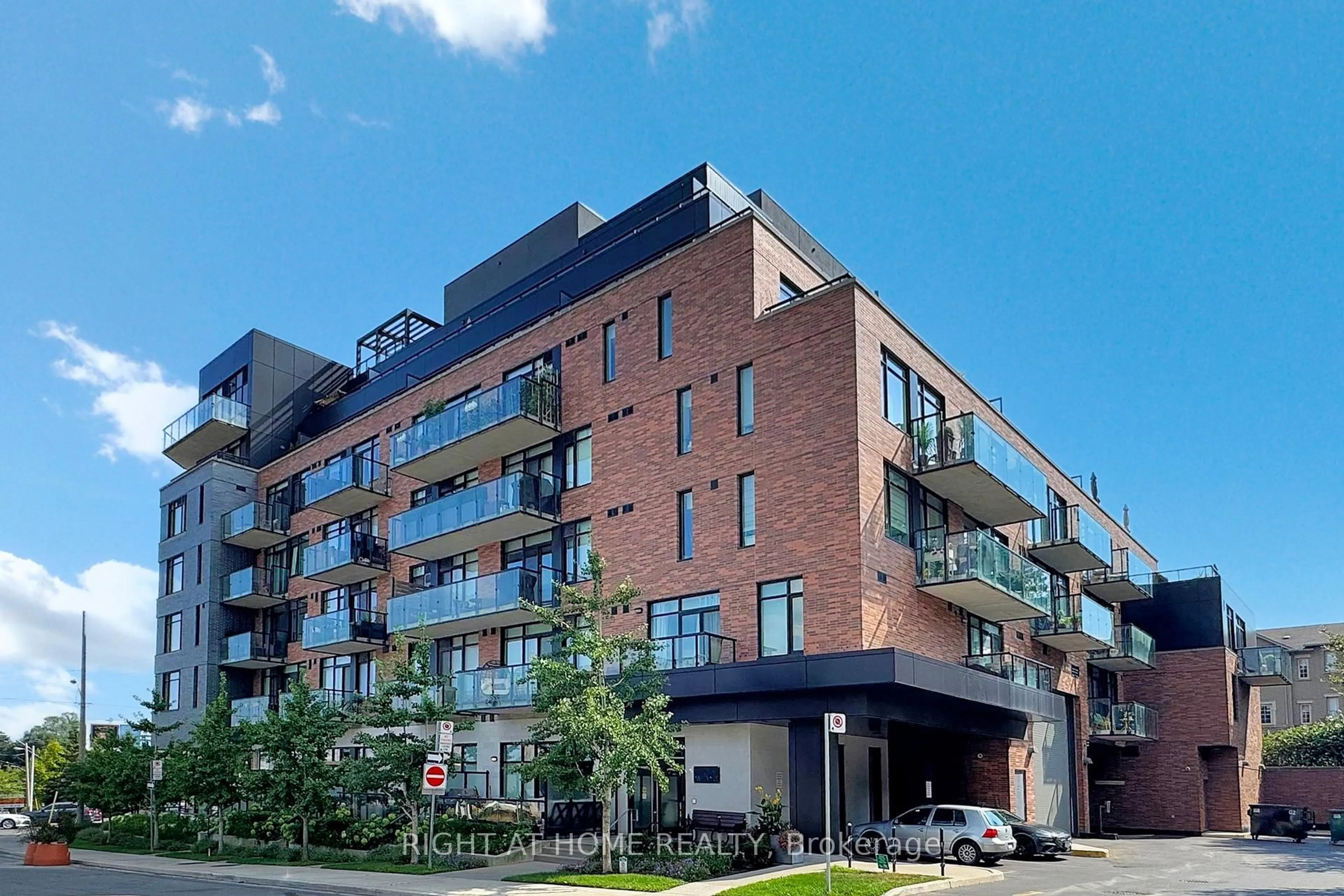 Unknown for 25 Malcolm Rd #TH-112, Toronto Ontario M4G 0C1