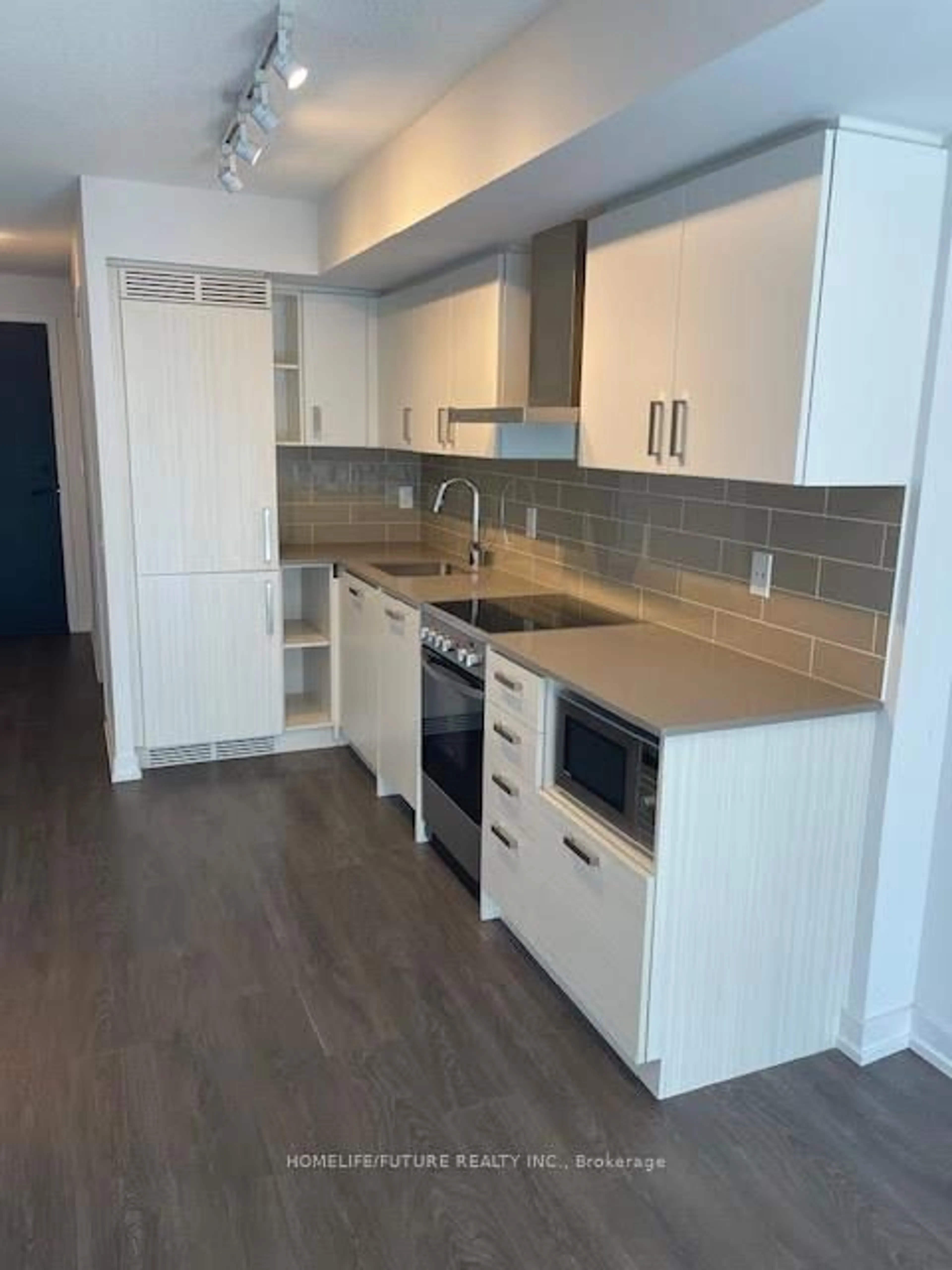 Unknown for 125 Redpath Ave #510, Toronto Ontario M4P 1J5