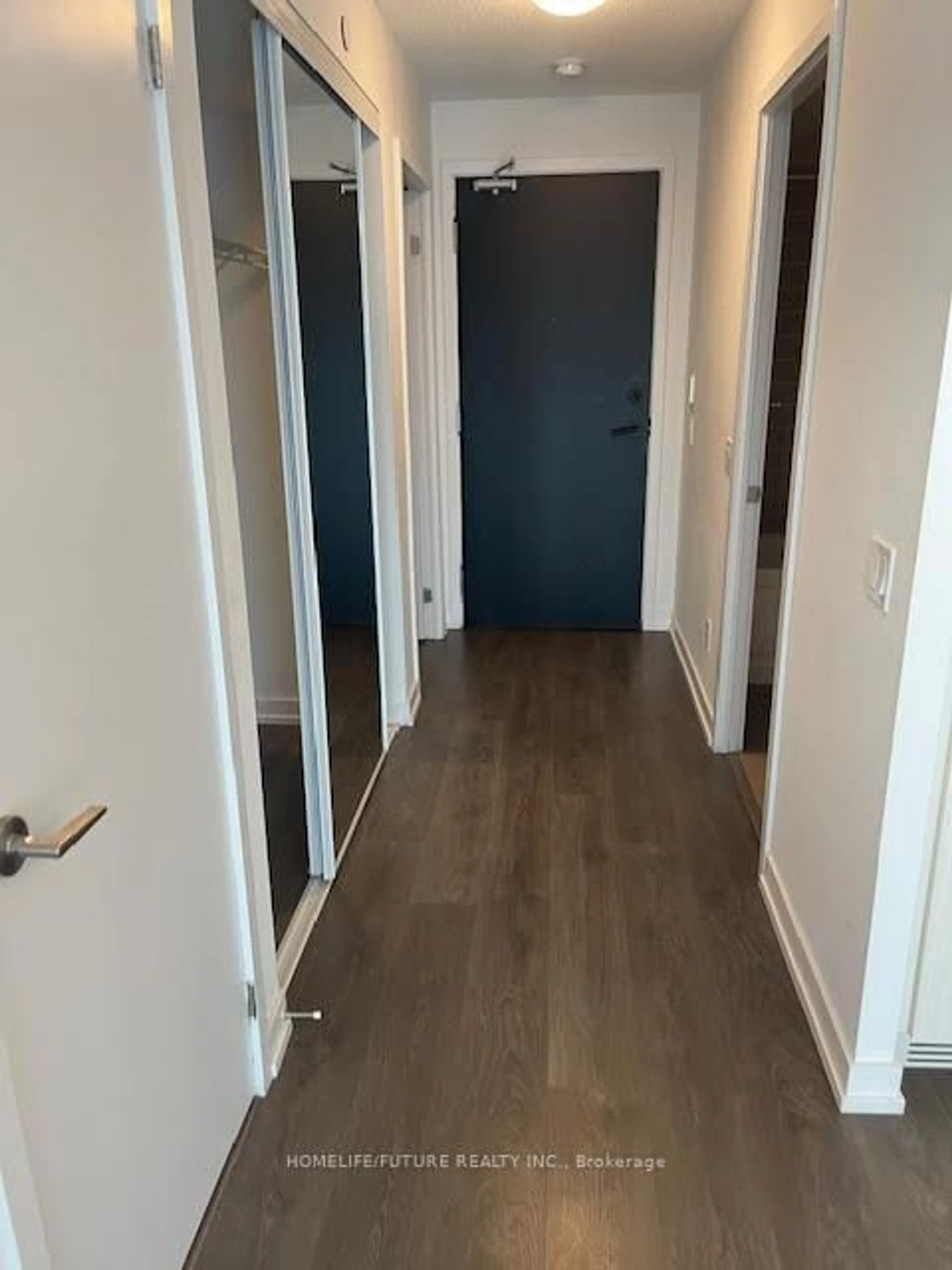 A pic of a room for 125 Redpath Ave #510, Toronto Ontario M4P 1J5