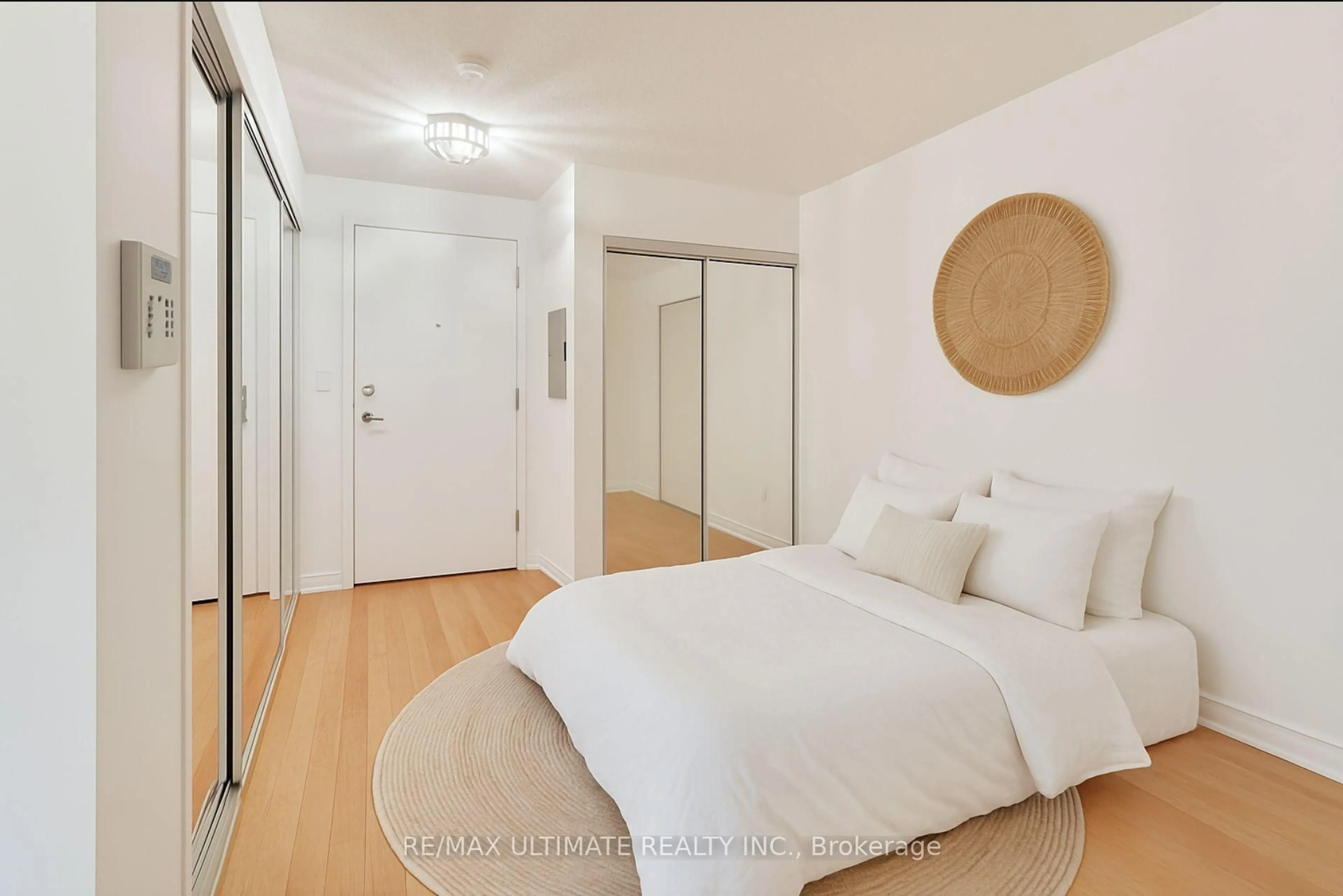 Bedroom with bed, unknown for 270 Wellington St #222, Toronto Ontario M5V 3P5