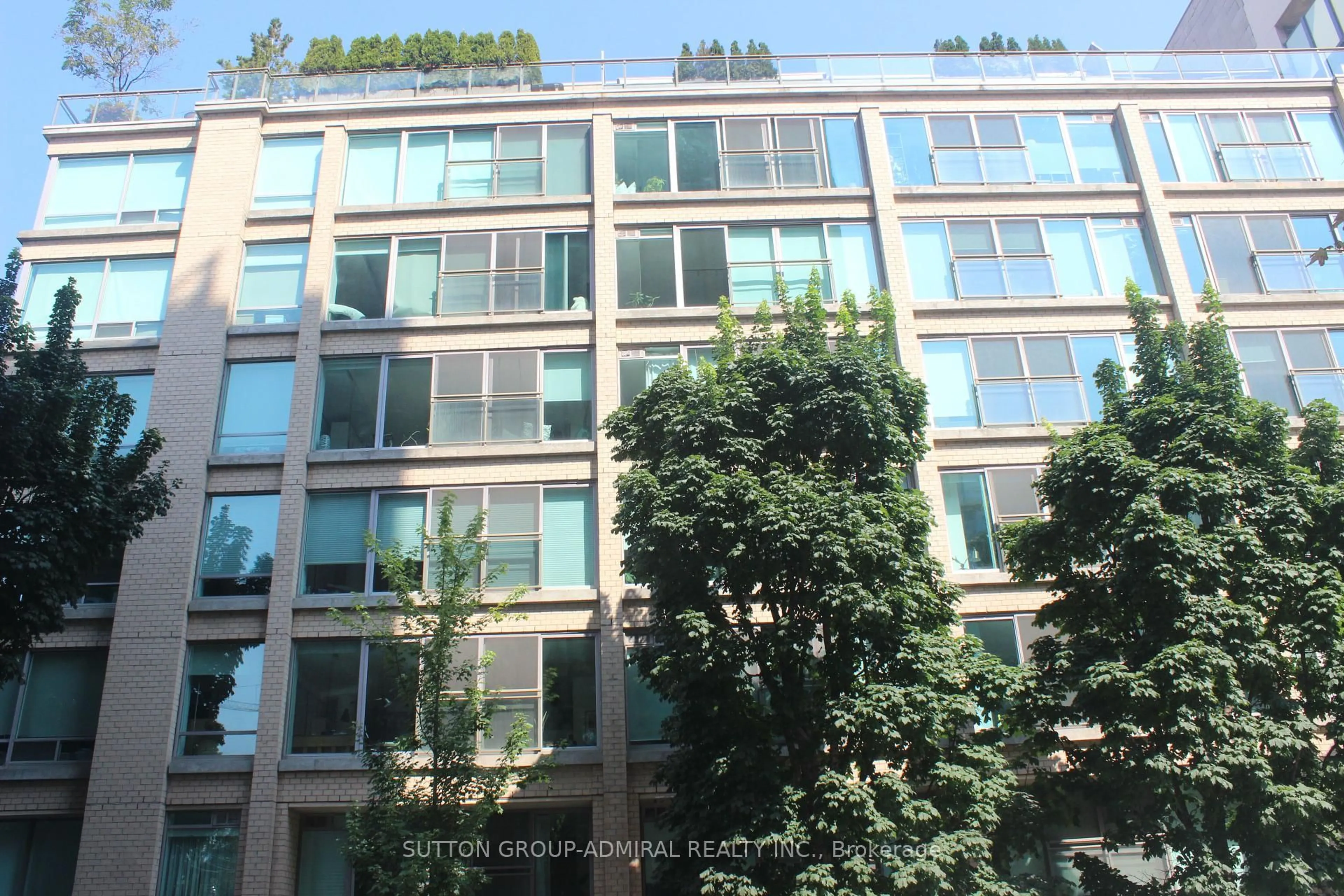 Balcony in the apartment, building for 50 Camden St #408, Toronto Ontario M5V 3N1