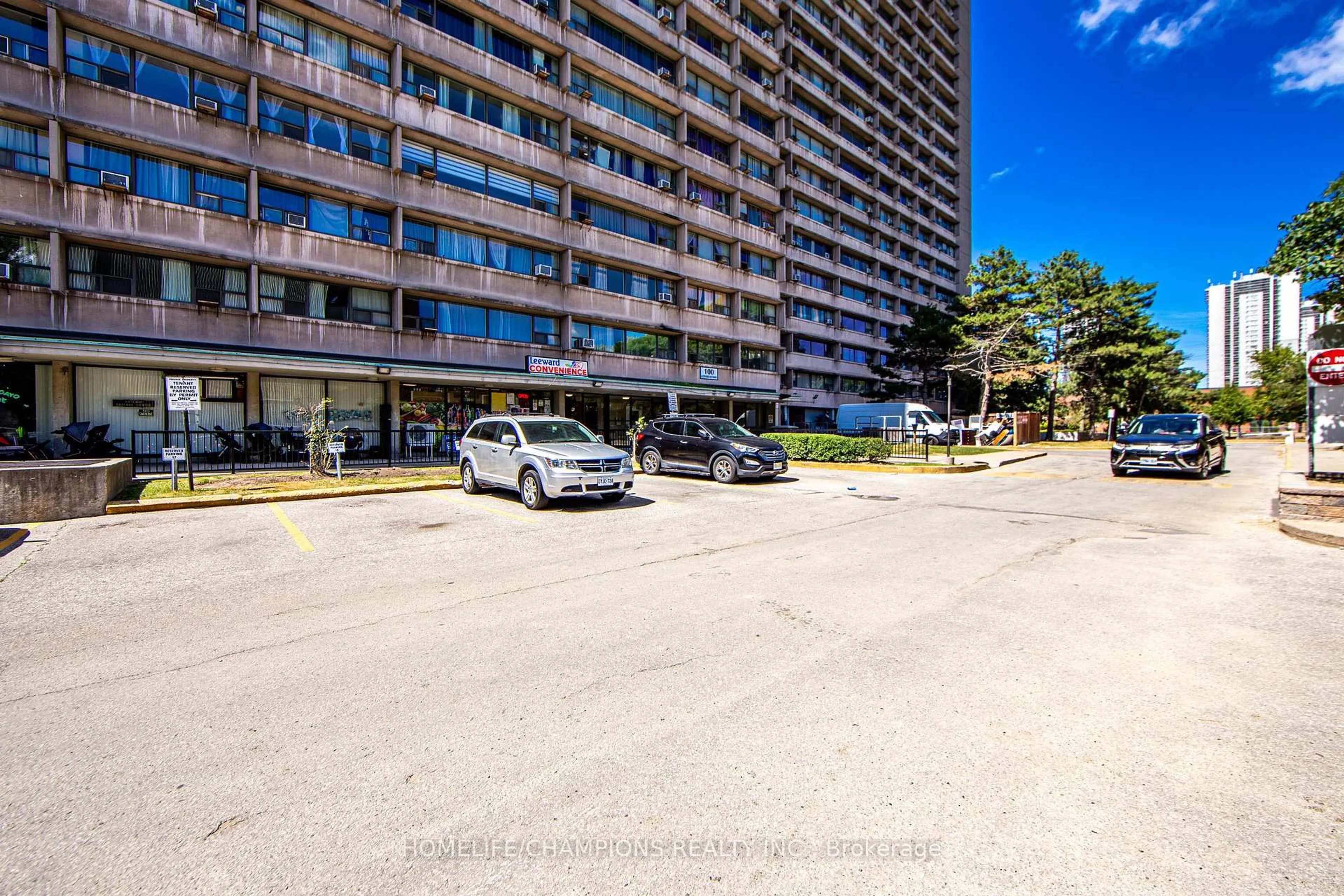 Unknown for 100 Leeward Glwy #1210, Toronto Ontario M3C 2Z1