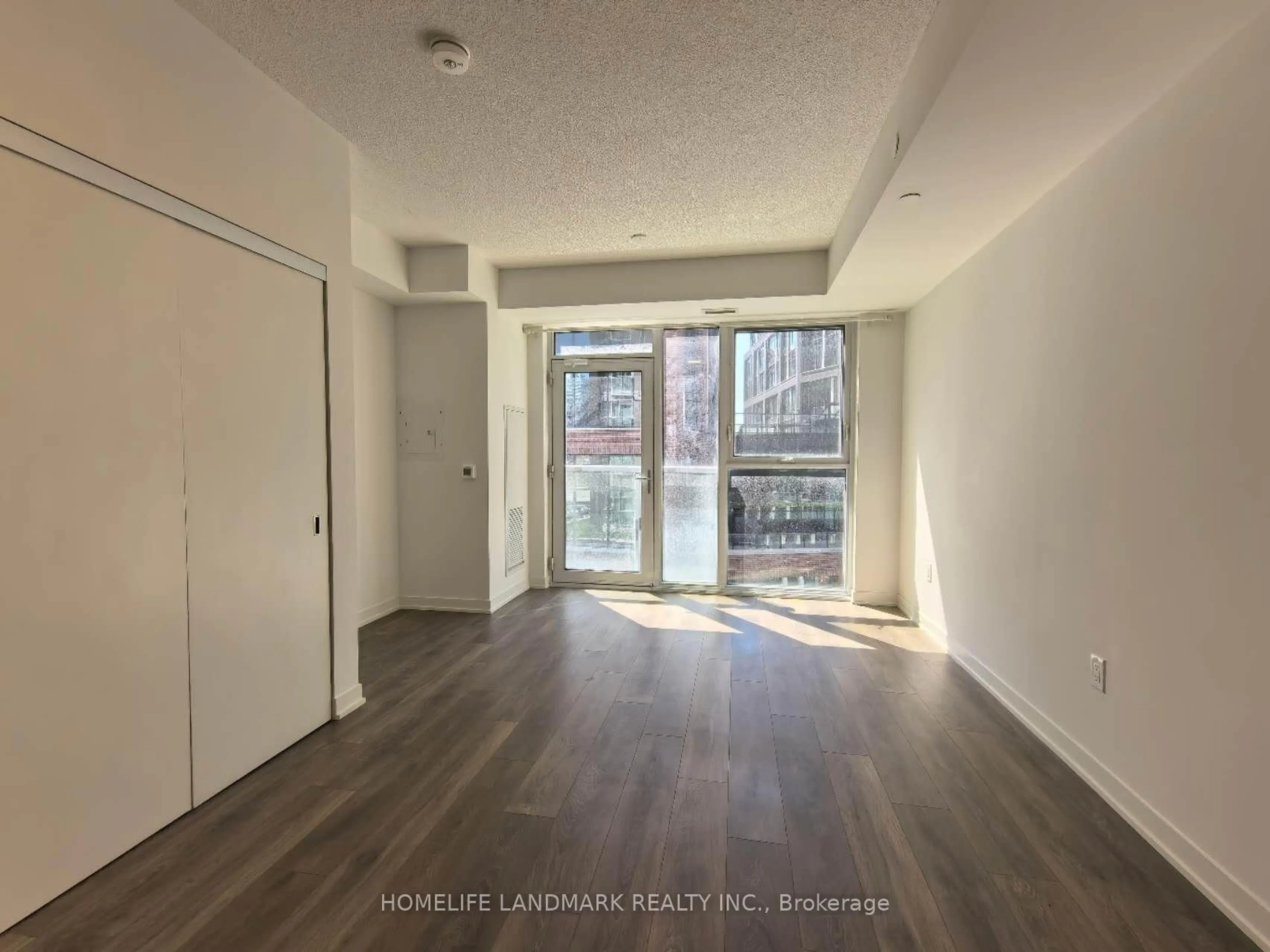 A pic of a room for 20 Richardson St #409, Toronto Ontario M5A 4J9