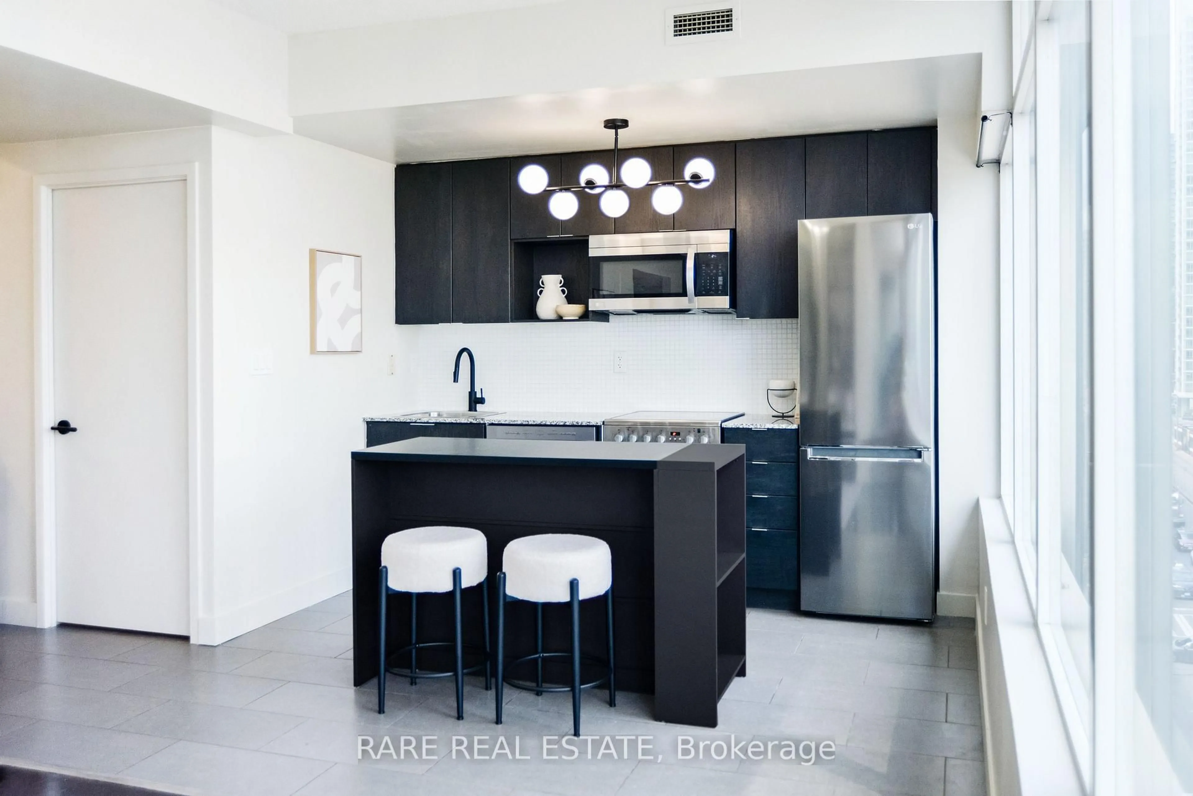Unknown for 15 Brunel Crt #915, Toronto Ontario M5V 3Y6