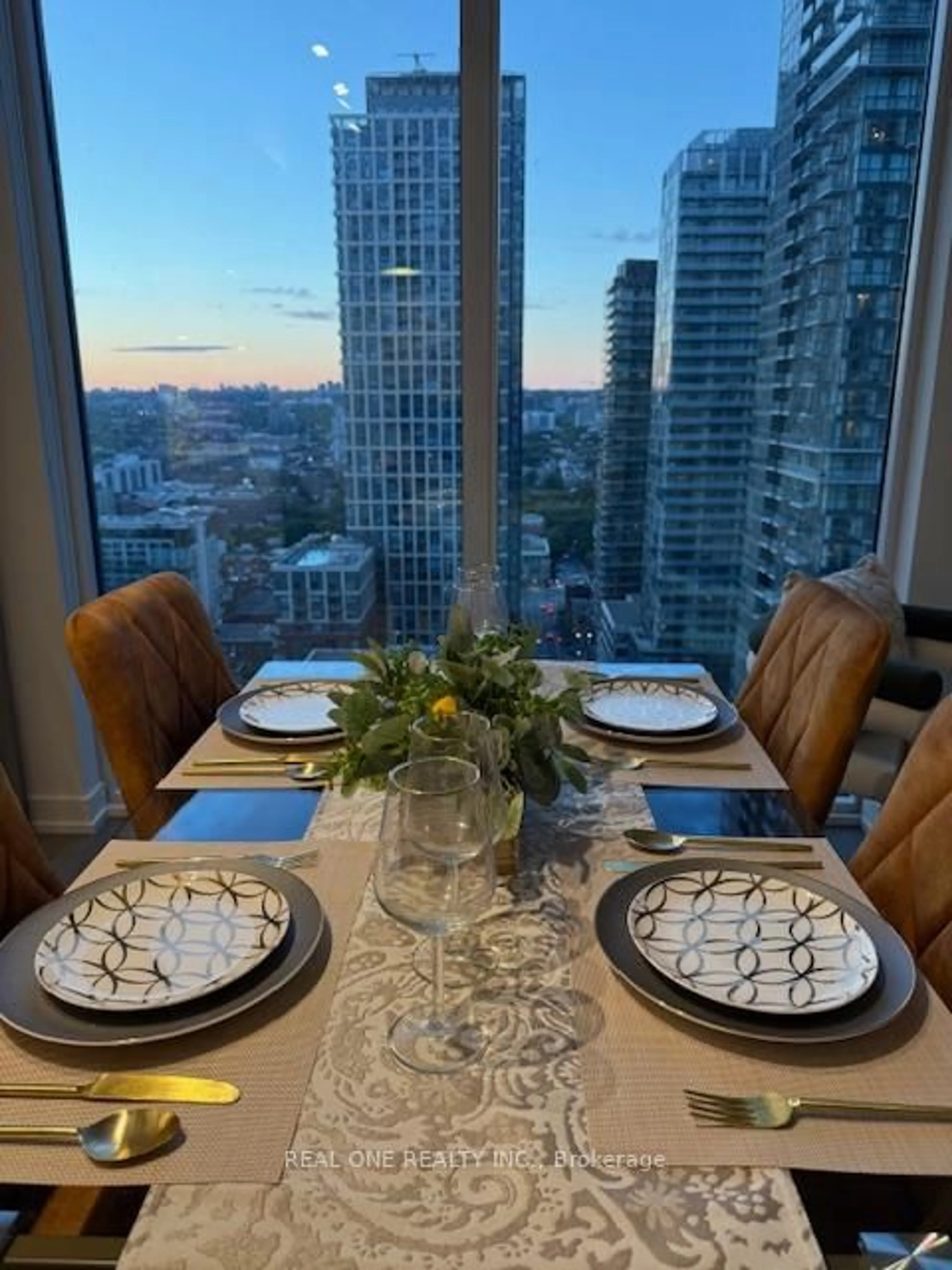 Dining room, unknown for 357 King St #2803, Toronto Ontario M5V 0S7