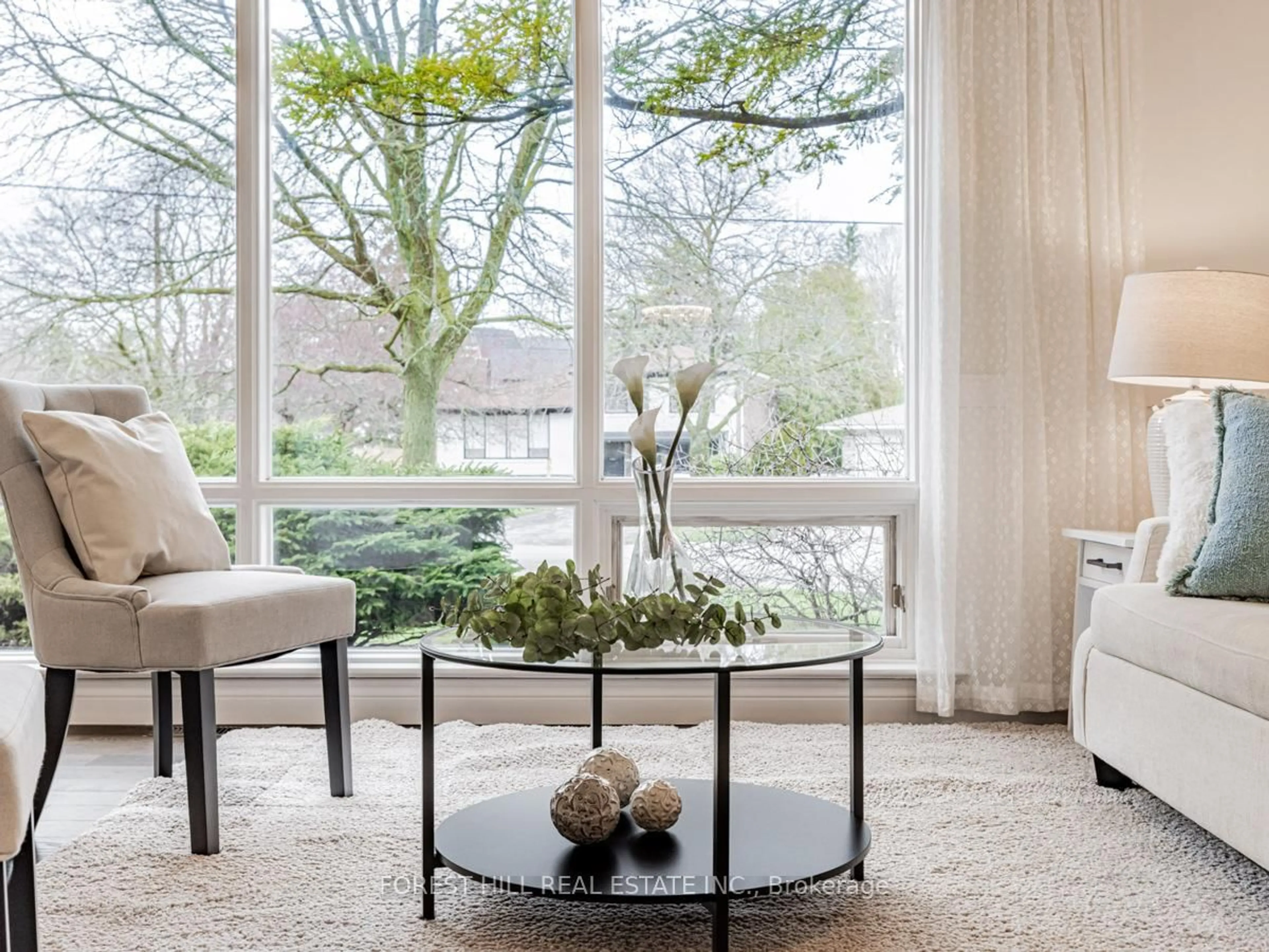 Living room with furniture, unknown for 137 Citation Dr, Toronto Ontario M2K 1T3