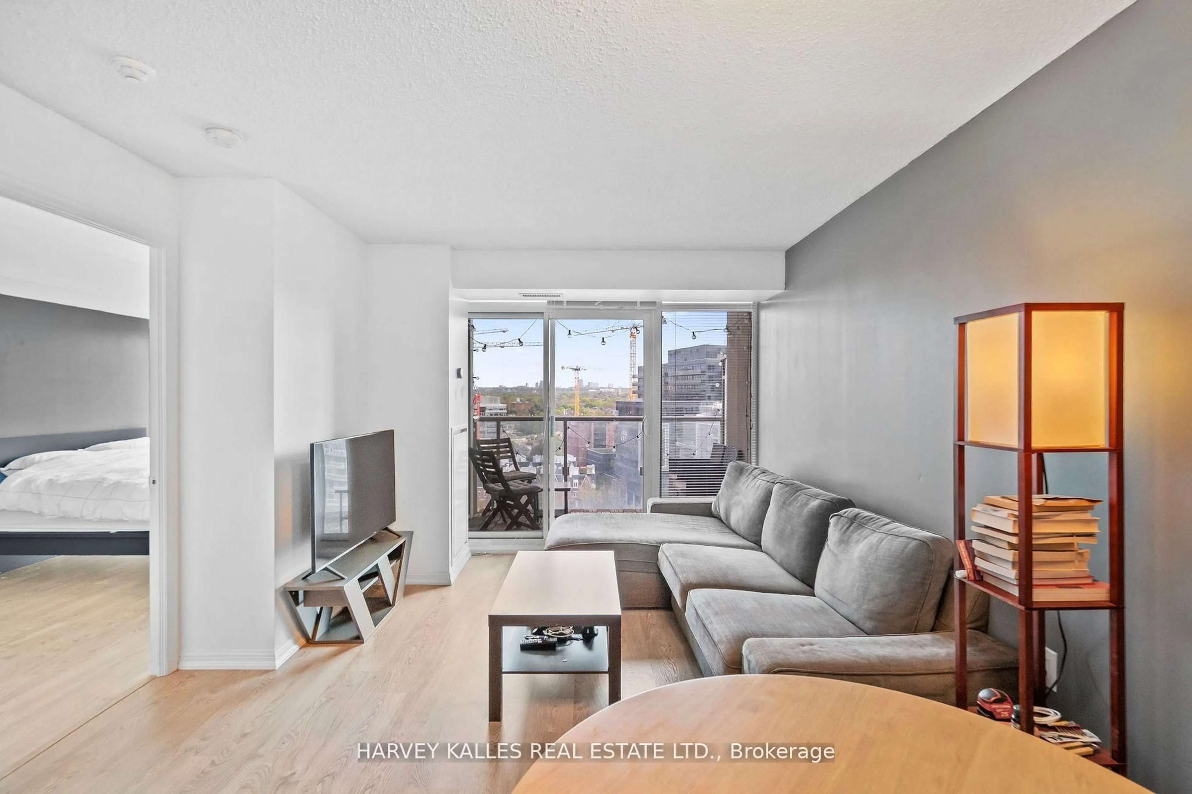 Living room with furniture, unknown for 125 Western Battery Rd #1316, Toronto Ontario M6K 3R8