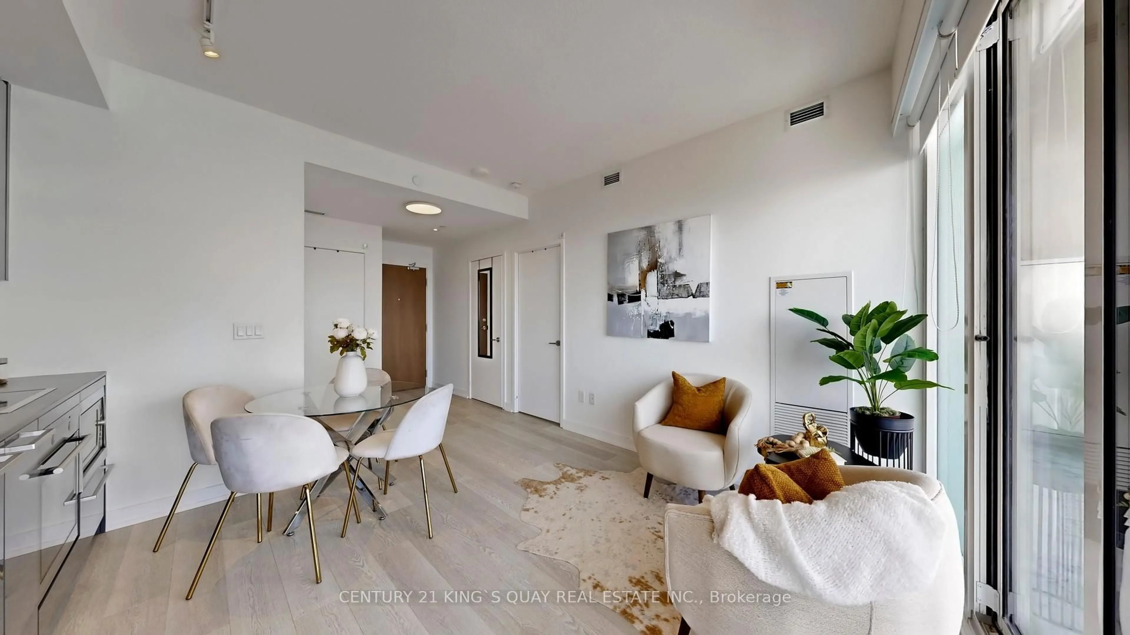 Living room with furniture, ceramic/tile floor for 115 Mcmahon Dr #3707, Toronto Ontario M2K 0E3