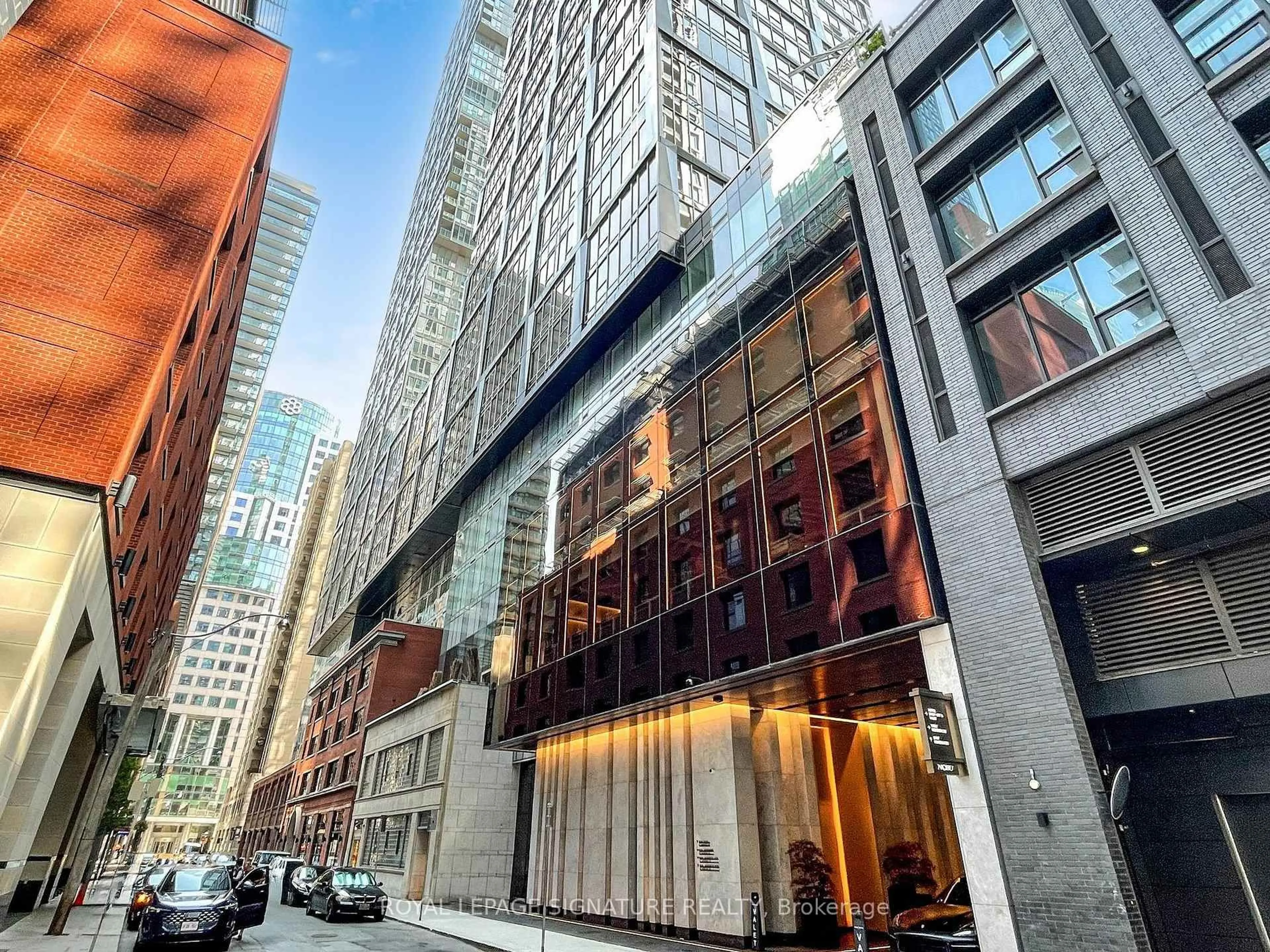 Indoor foyer for 35 Mercer St #2713, Toronto Ontario M5V 0V1