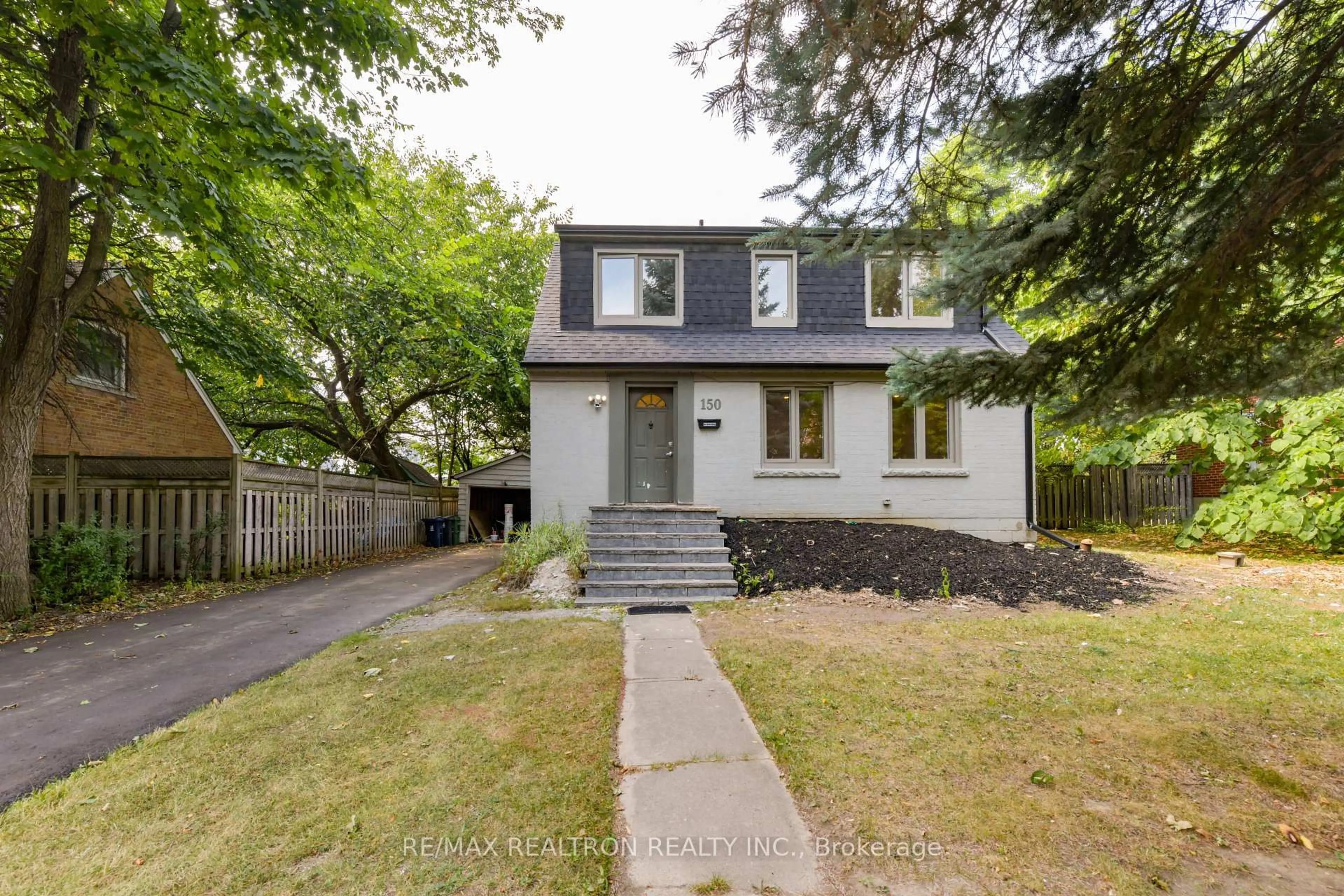 Unknown for 150 Upper Canada Dr, Toronto Ontario M2P 1S8