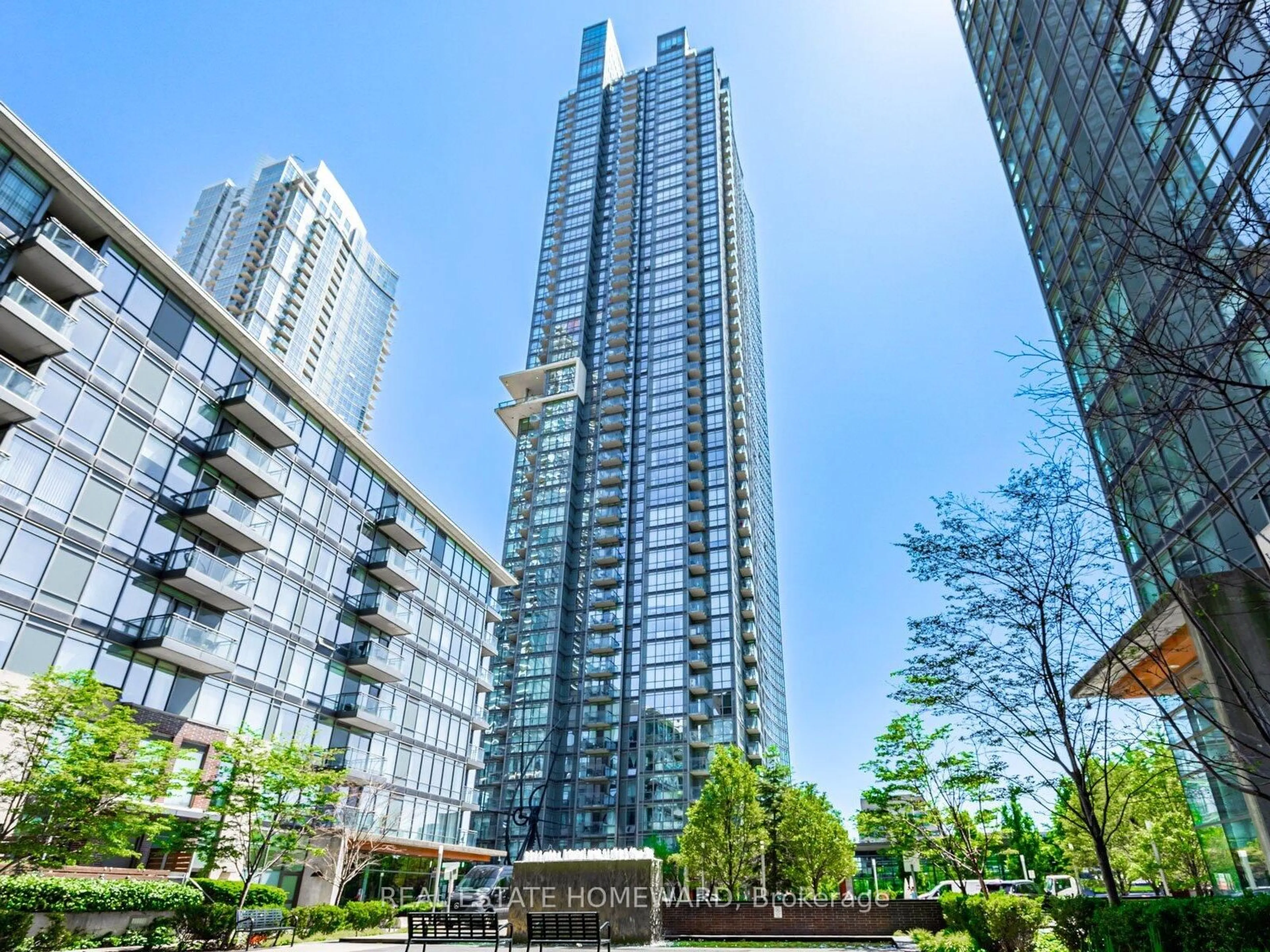 Indoor foyer for 11 Brunel Crt #906, Toronto Ontario M5V 3Y3