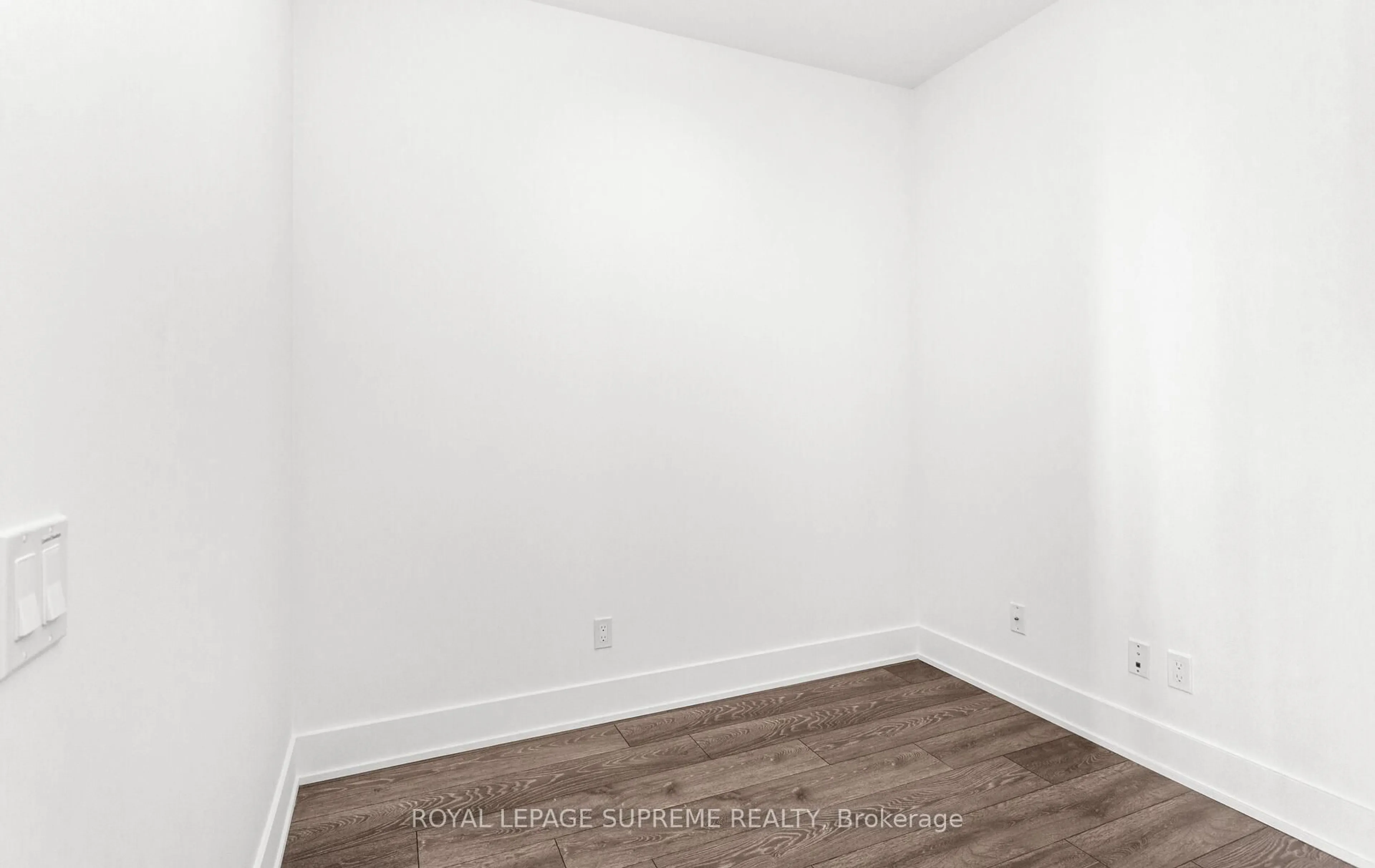 A pic of a room for 403 Church St #1701, Toronto Ontario M4Y 0C9