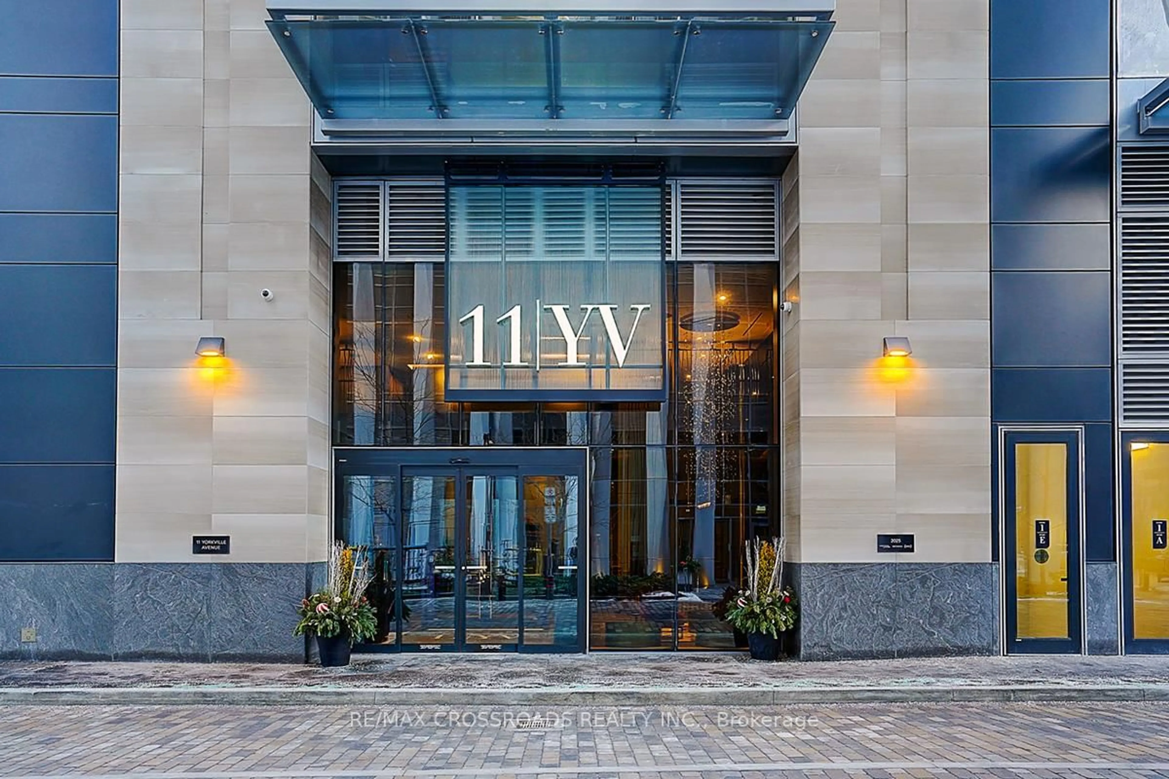 Lobby for 11 Yorkville Ave #1607, Toronto Ontario M4W 1L2