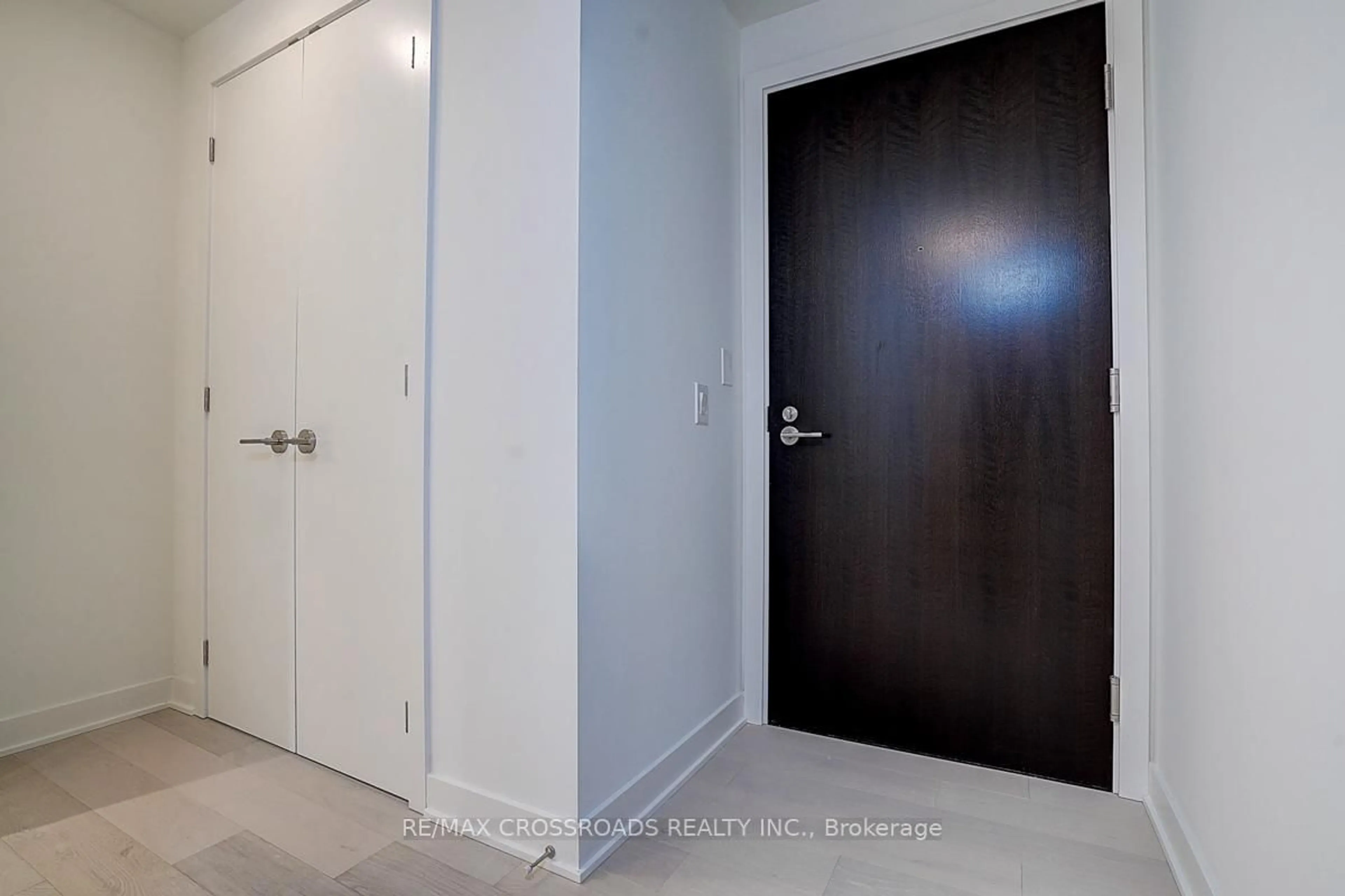 Unknown for 11 Yorkville Ave #1607, Toronto Ontario M4W 1L2