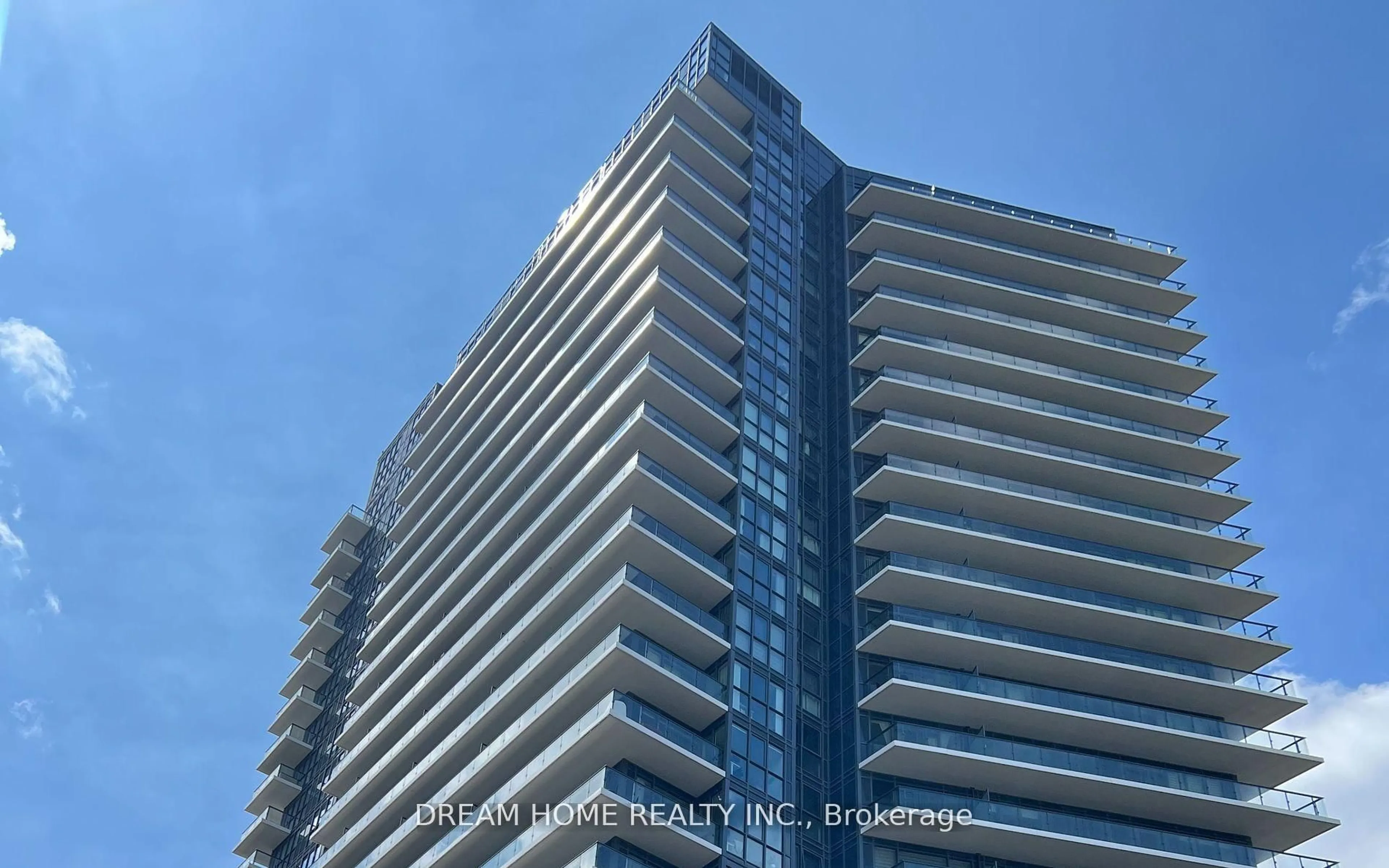 Indoor foyer for 38 Iannuzzi St #807, Toronto Ontario M5V 0S2