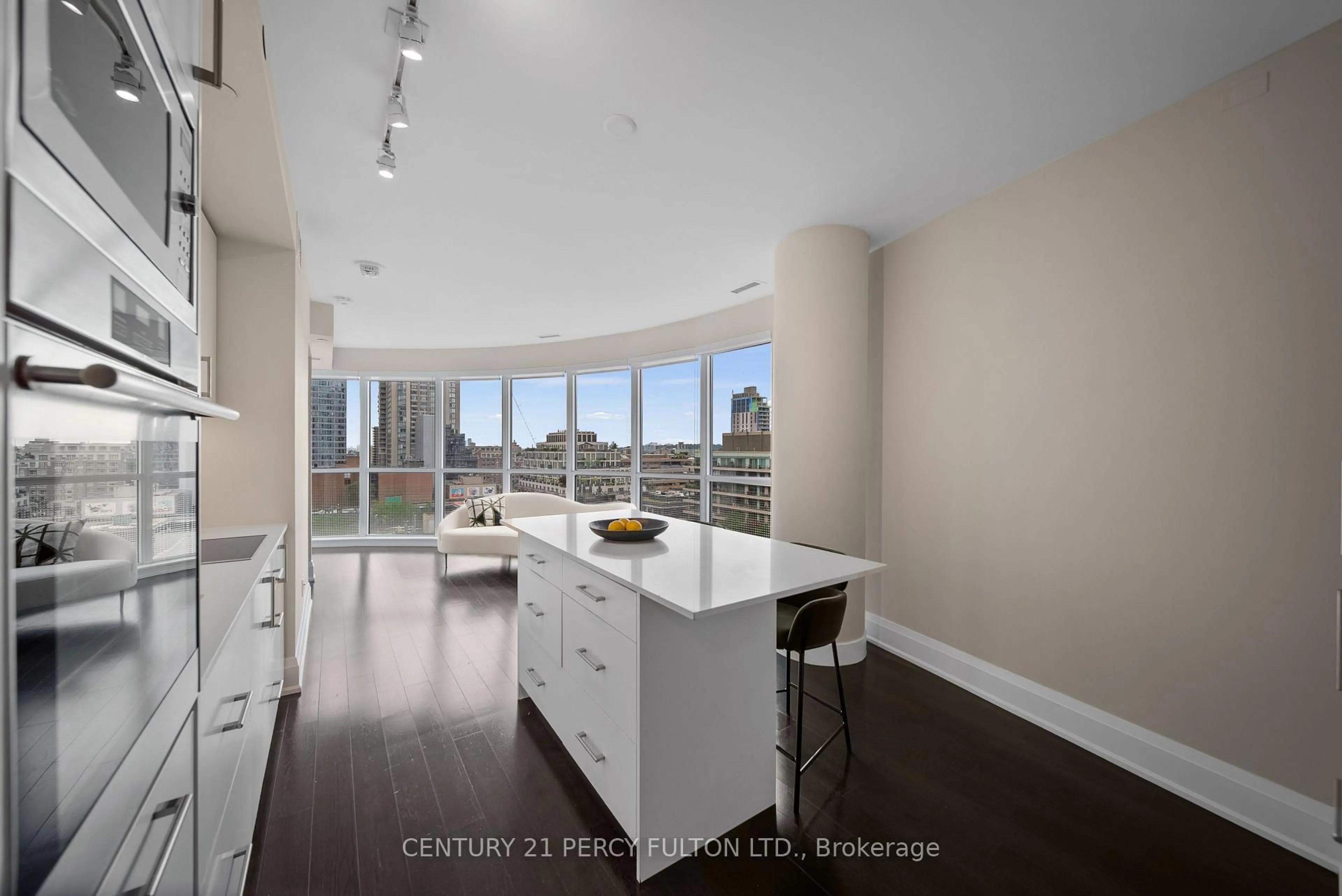 Open concept kitchen, unknown for 88 Cumberland St #904, Toronto Ontario M5R 1B9