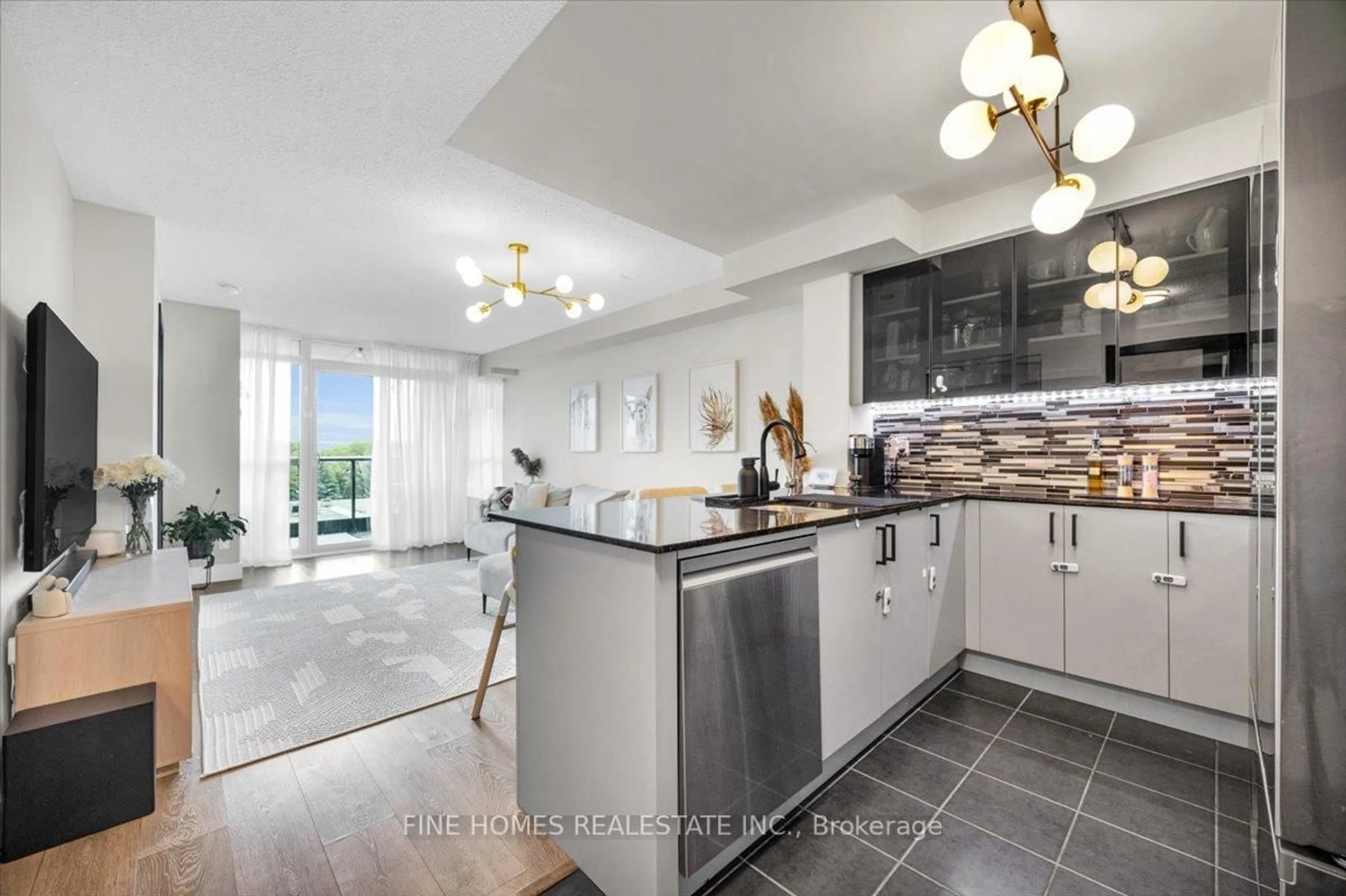 Open concept kitchen, ceramic/tile floor for 525 Wilson Ave #505, Toronto Ontario M3H 1V1
