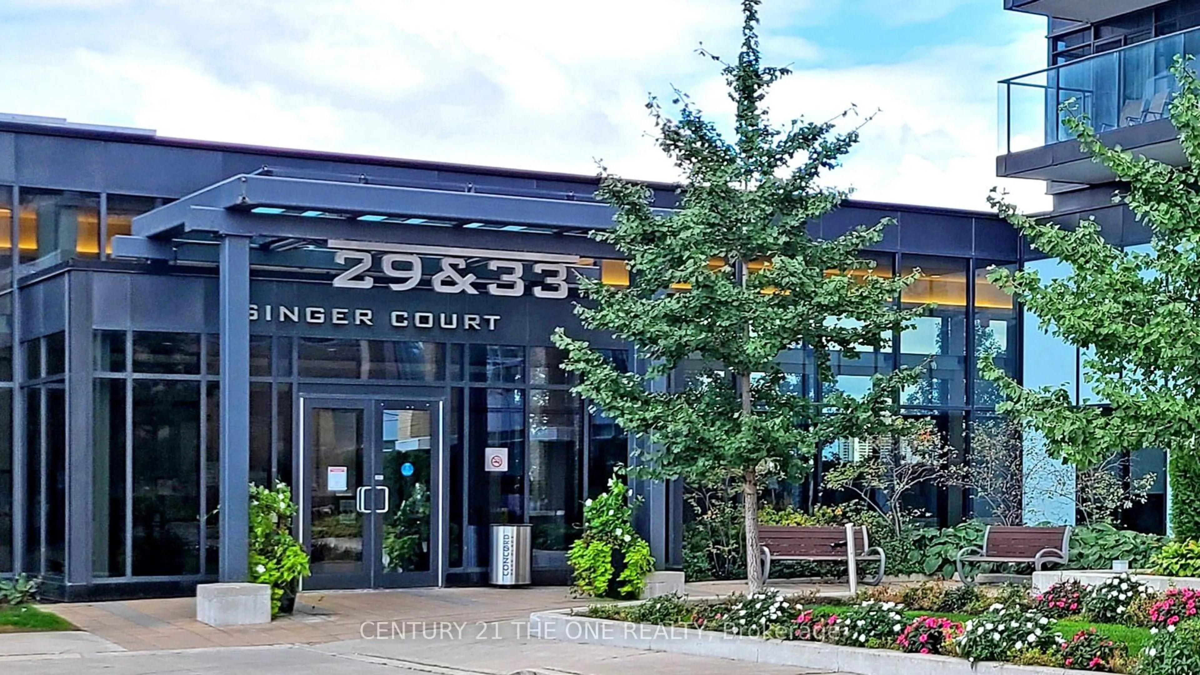 Indoor foyer for 29 Singer Crt #1011, Toronto Ontario M2K 0B3