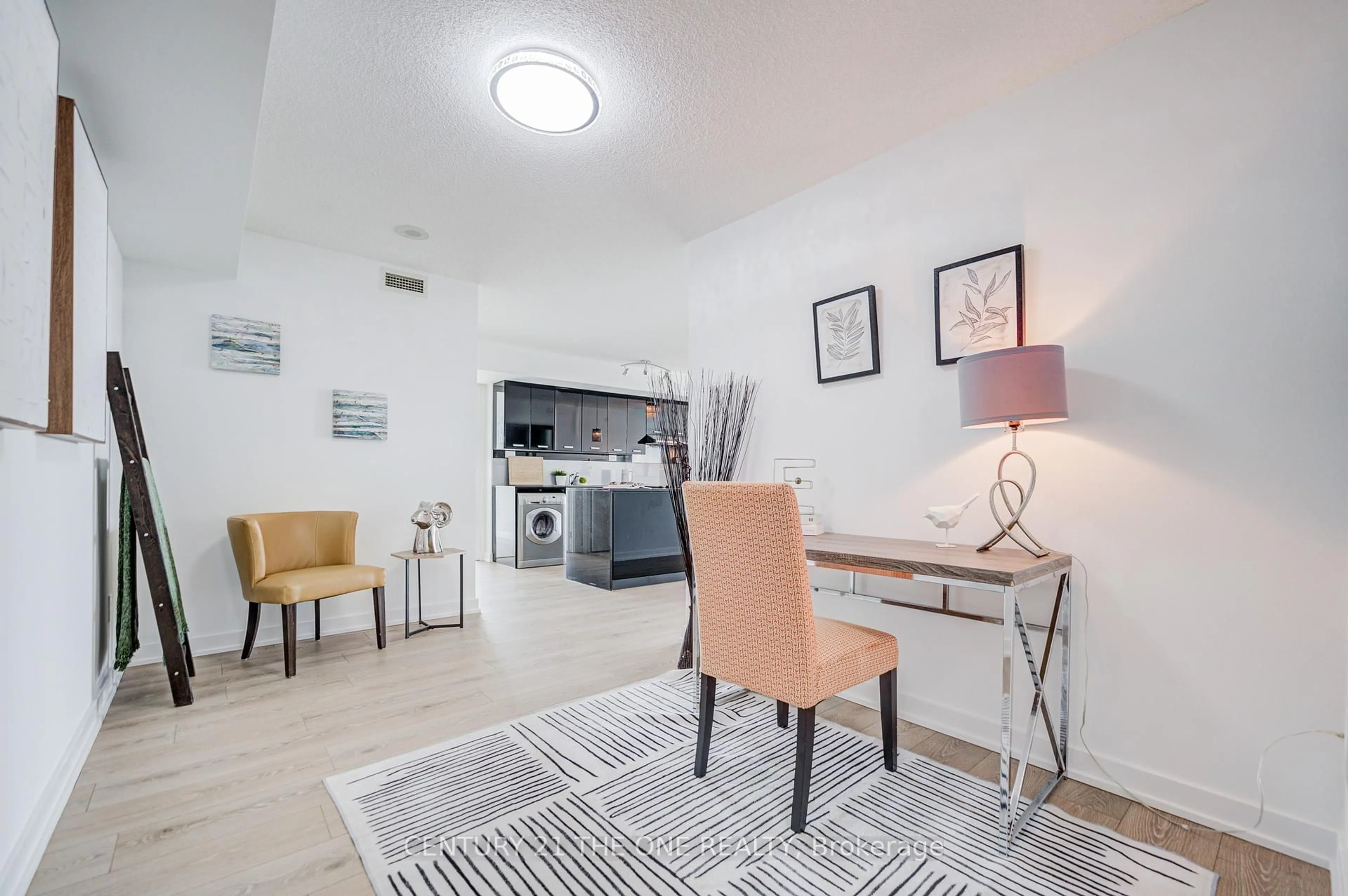 A pic of a room for 29 Singer Crt #1011, Toronto Ontario M2K 0B3