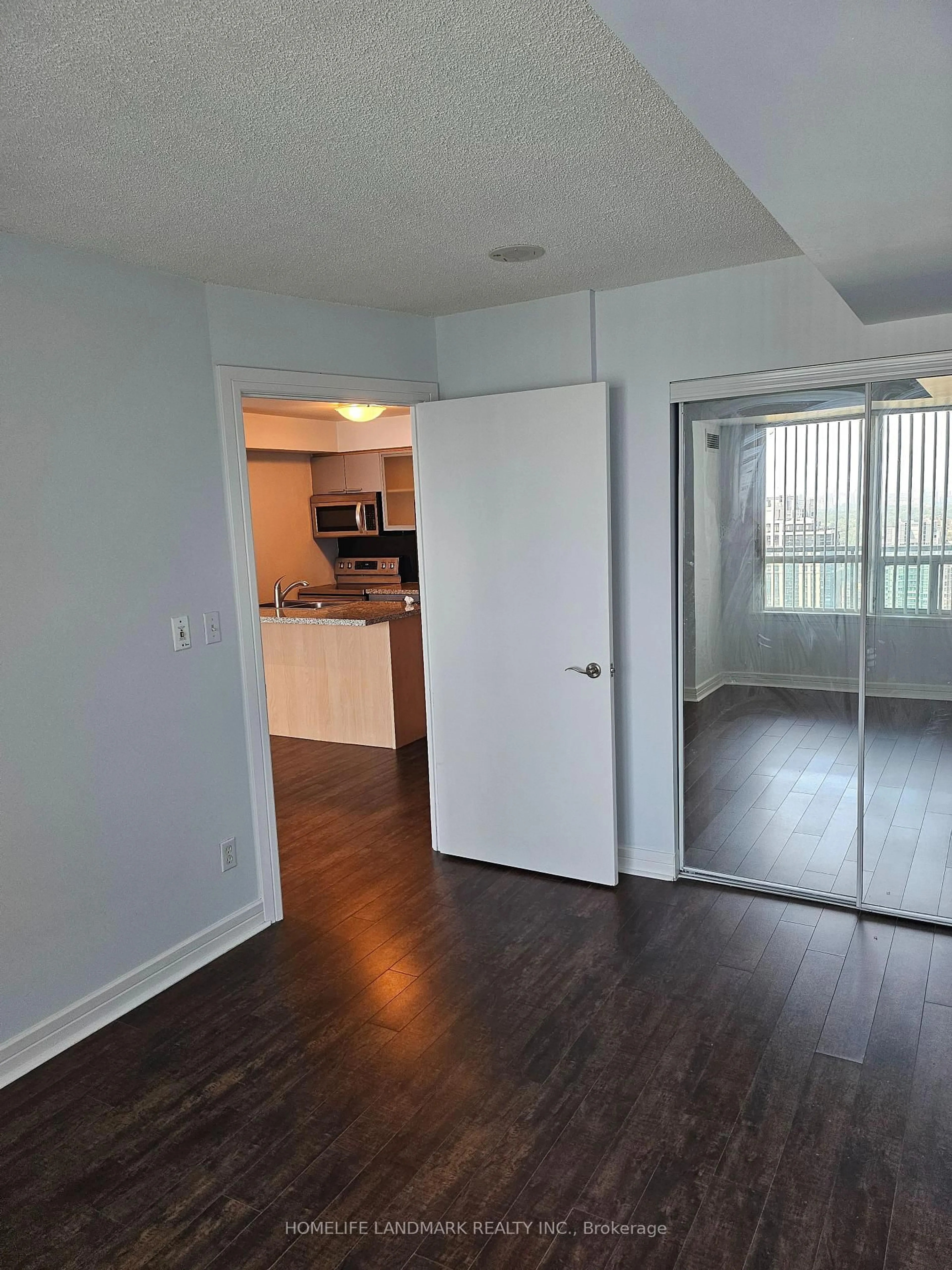 A pic of a room for 18 Harrison Garden Blvd #2606, Toronto Ontario M2N 7J7