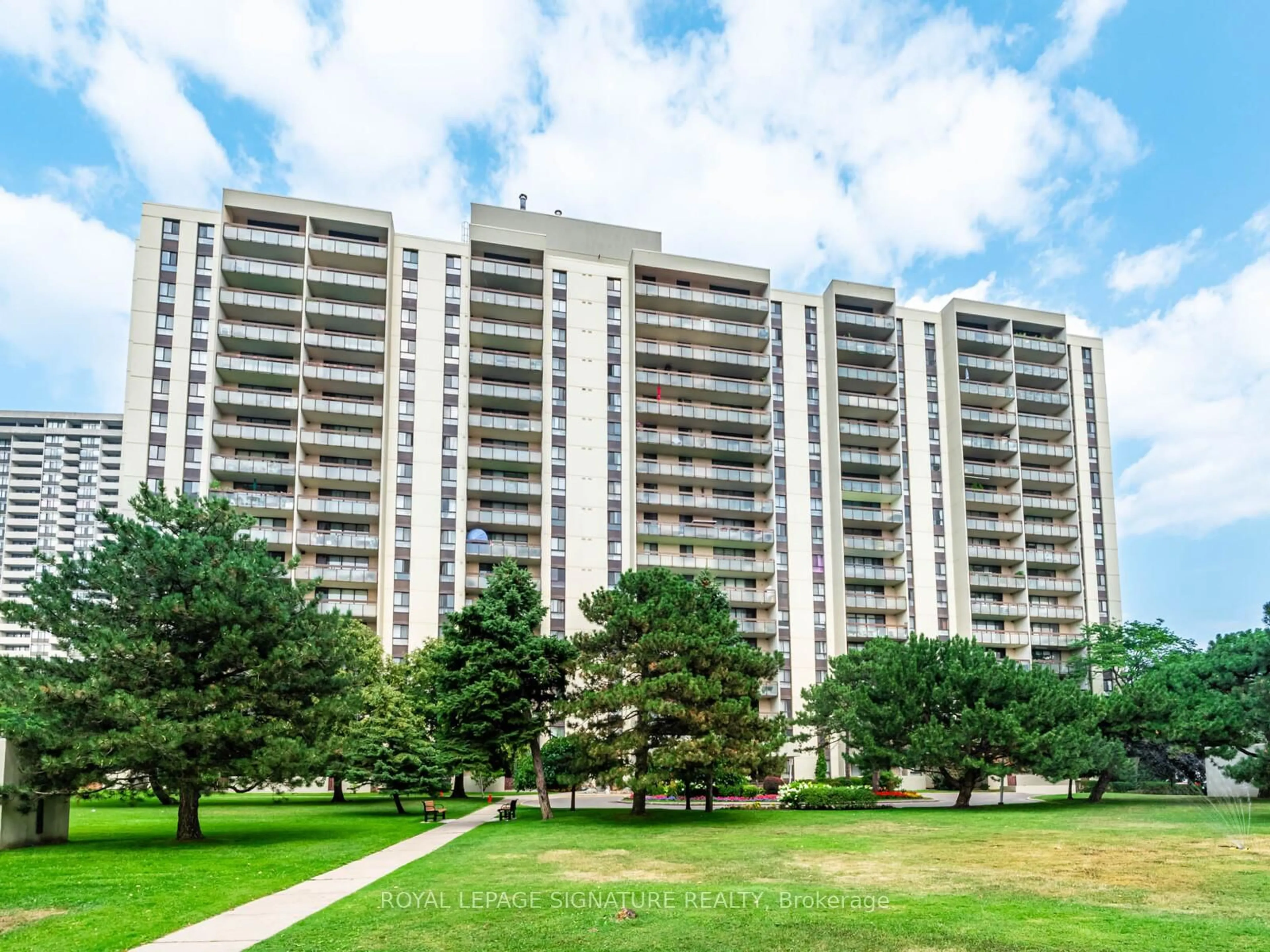 A pic from outside/outdoor area/front of a property/back of a property/a pic from drone, unknown for 350 Seneca Hill Dr #1709, Toronto Ontario M2J 4S7